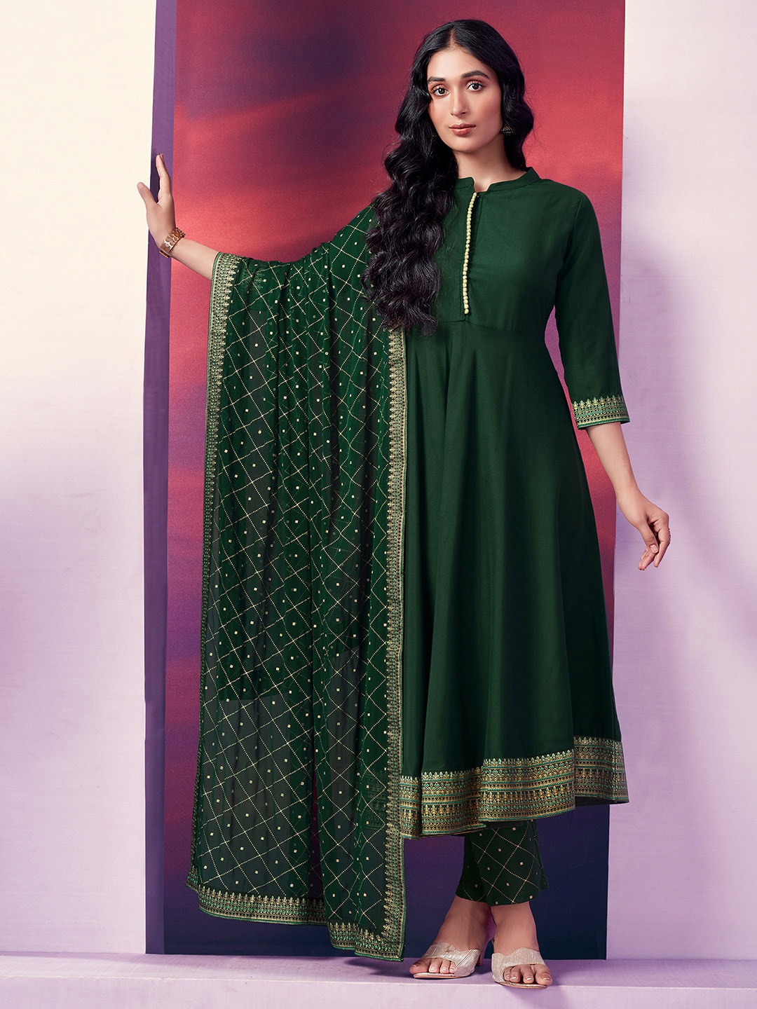 

KALINI Regular Kurta With Trousers & Dupatta, Green