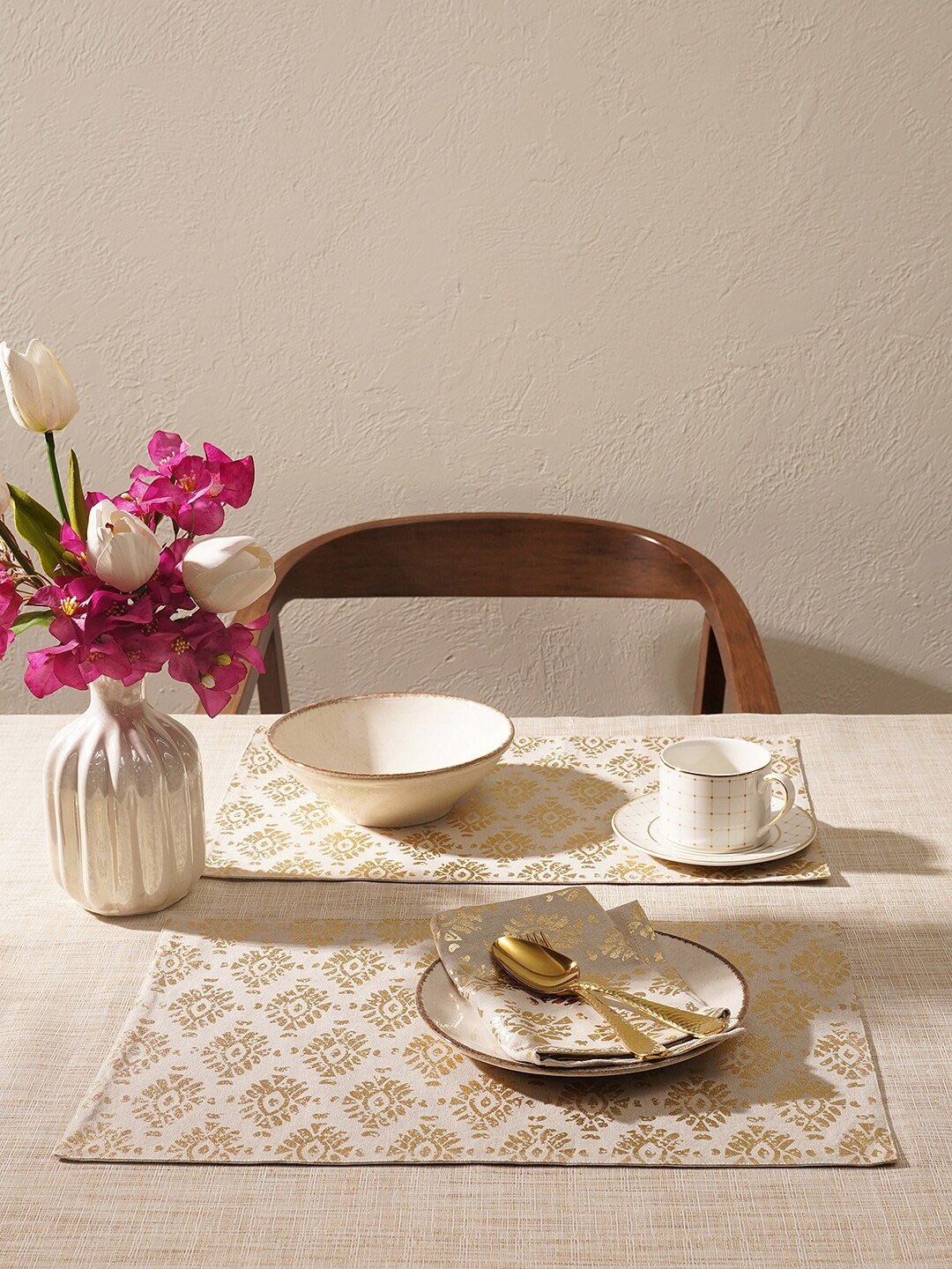 

Pure Home and Living Beige and Gold-Toned 2-Pieces Foil Cotton Placemats