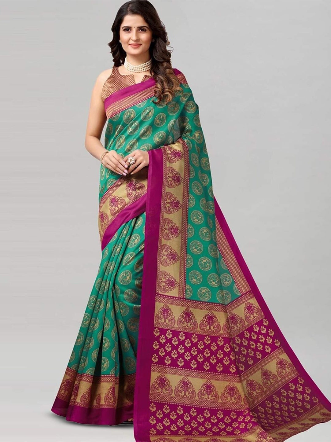 

Grubstaker Ethnic Motifs Printed Saree, Green