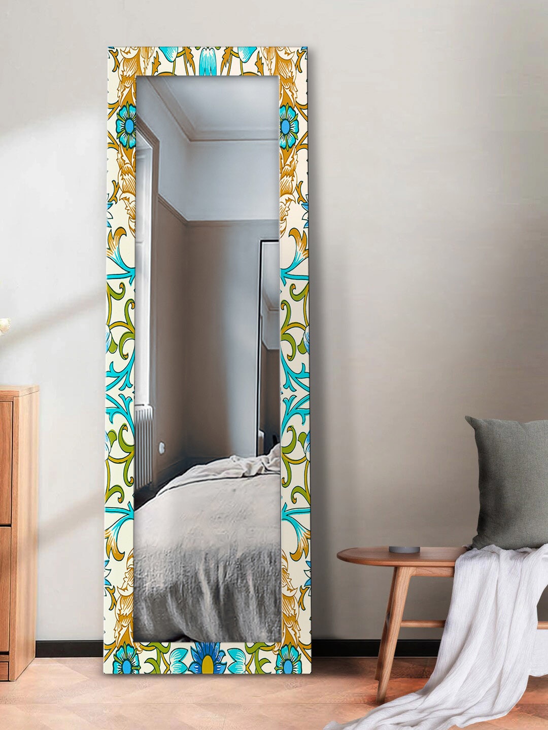 

999Store White & Brown Bohemian Flower Pattern Botanical Frame Wall Mirror
