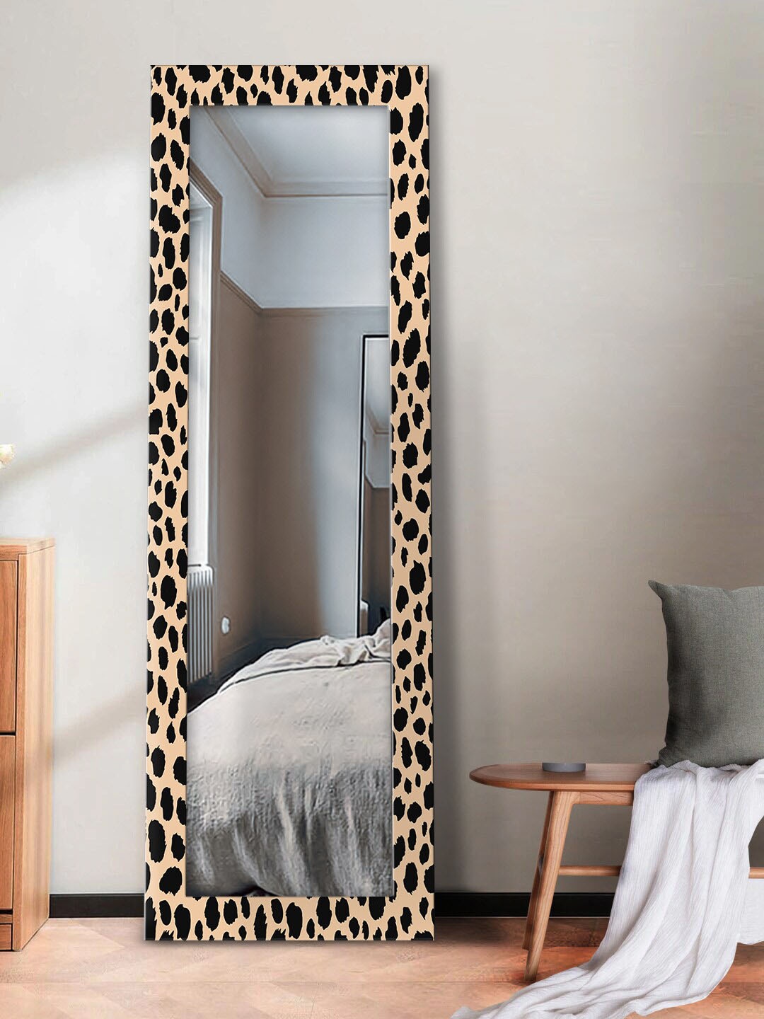 

999Store Brown & Black Printed Wall Mirror
