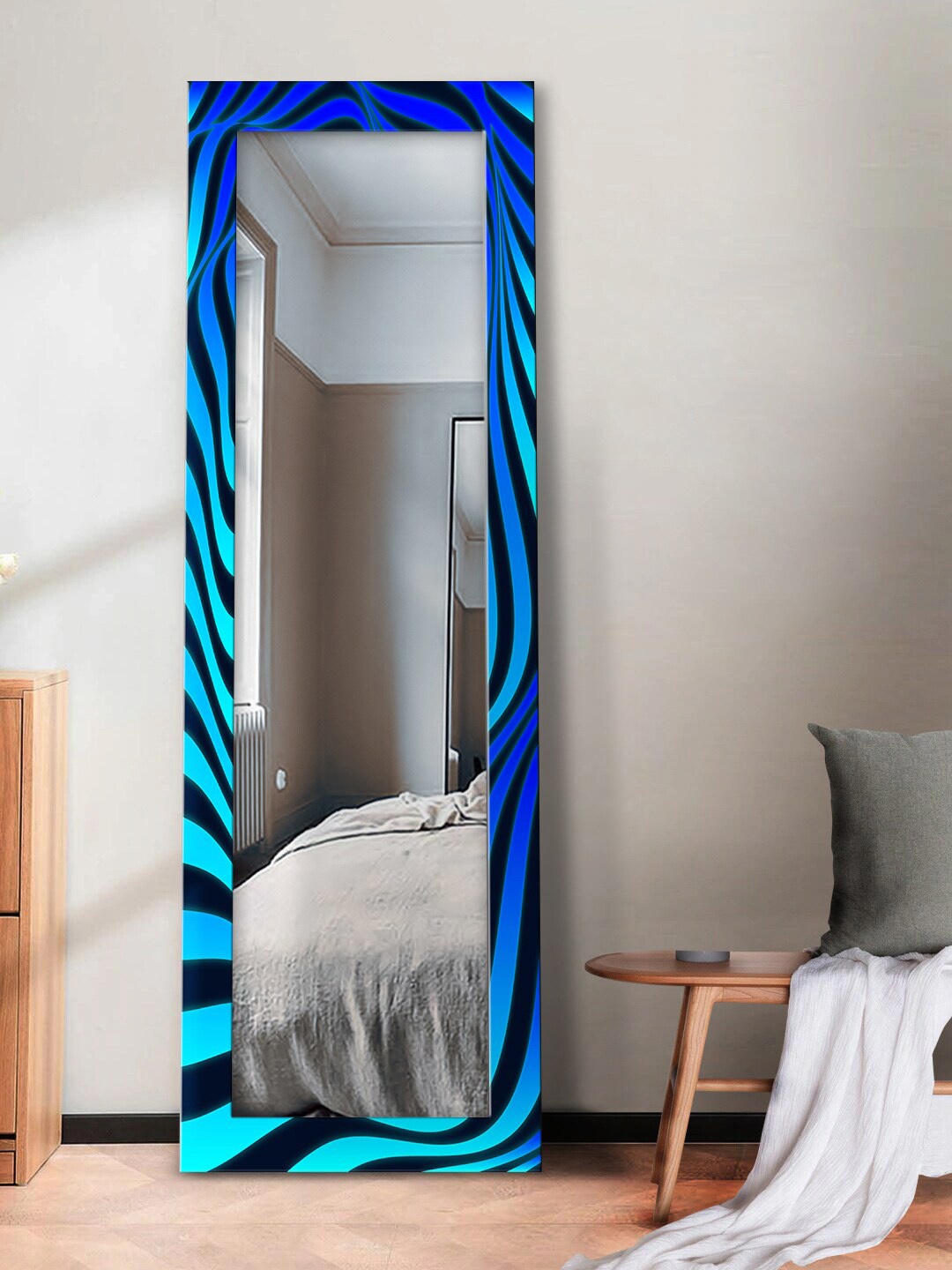 

999Store Blue Psychedelic Optical Illusion Design Wall Mirror