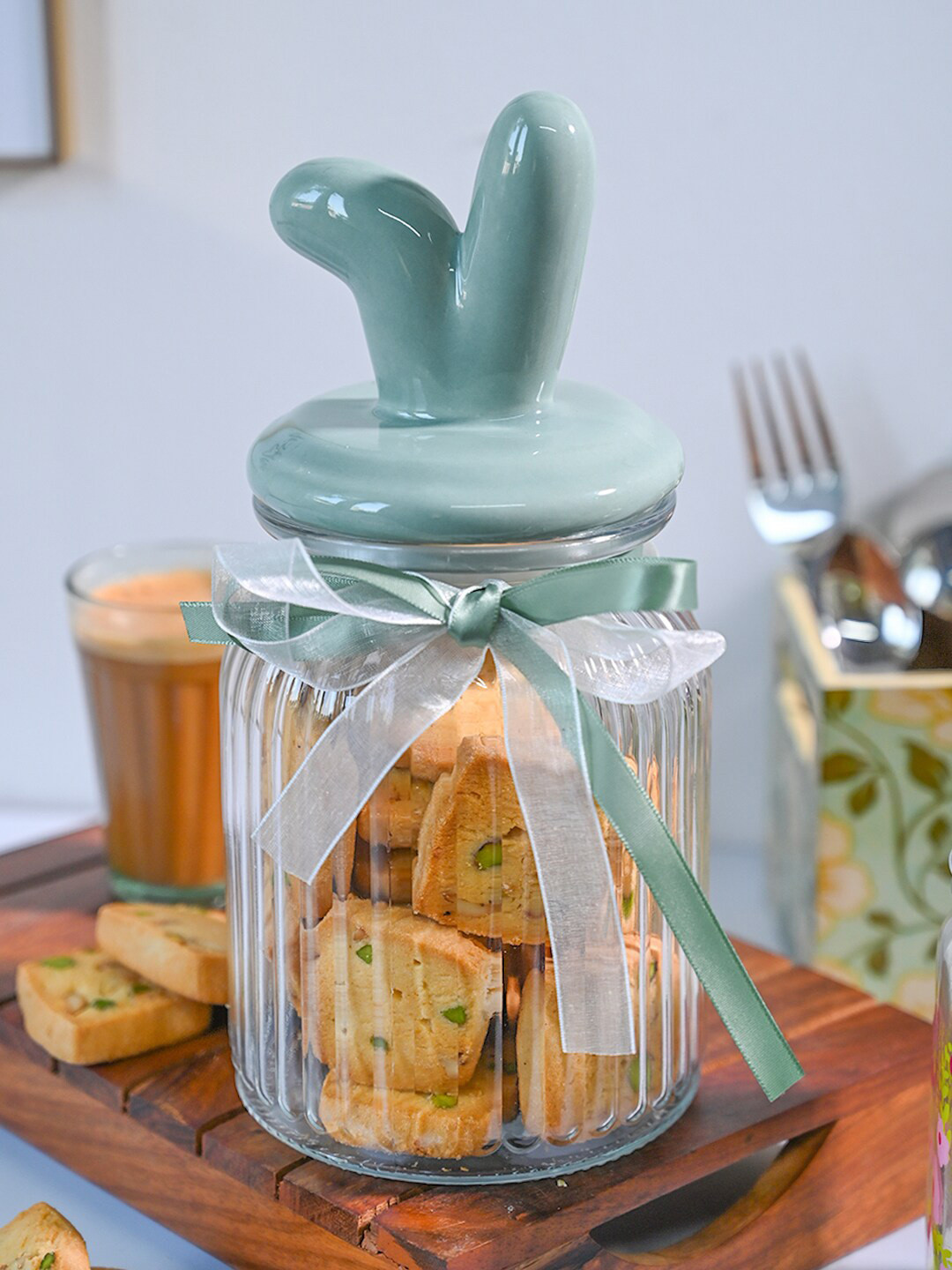 

MARKET99 Green & Transparent Rabbit Ear Lid Jar - 950 ML
