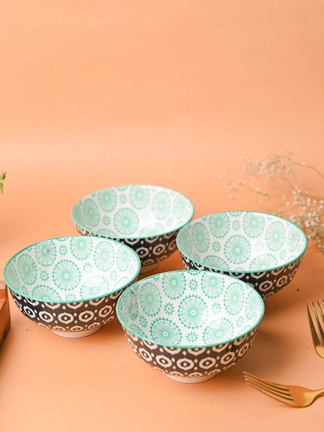 

MARKET99 Green & White 4 Pieces Floral Printed Ceramic Serving Bowls - 280 ML Each