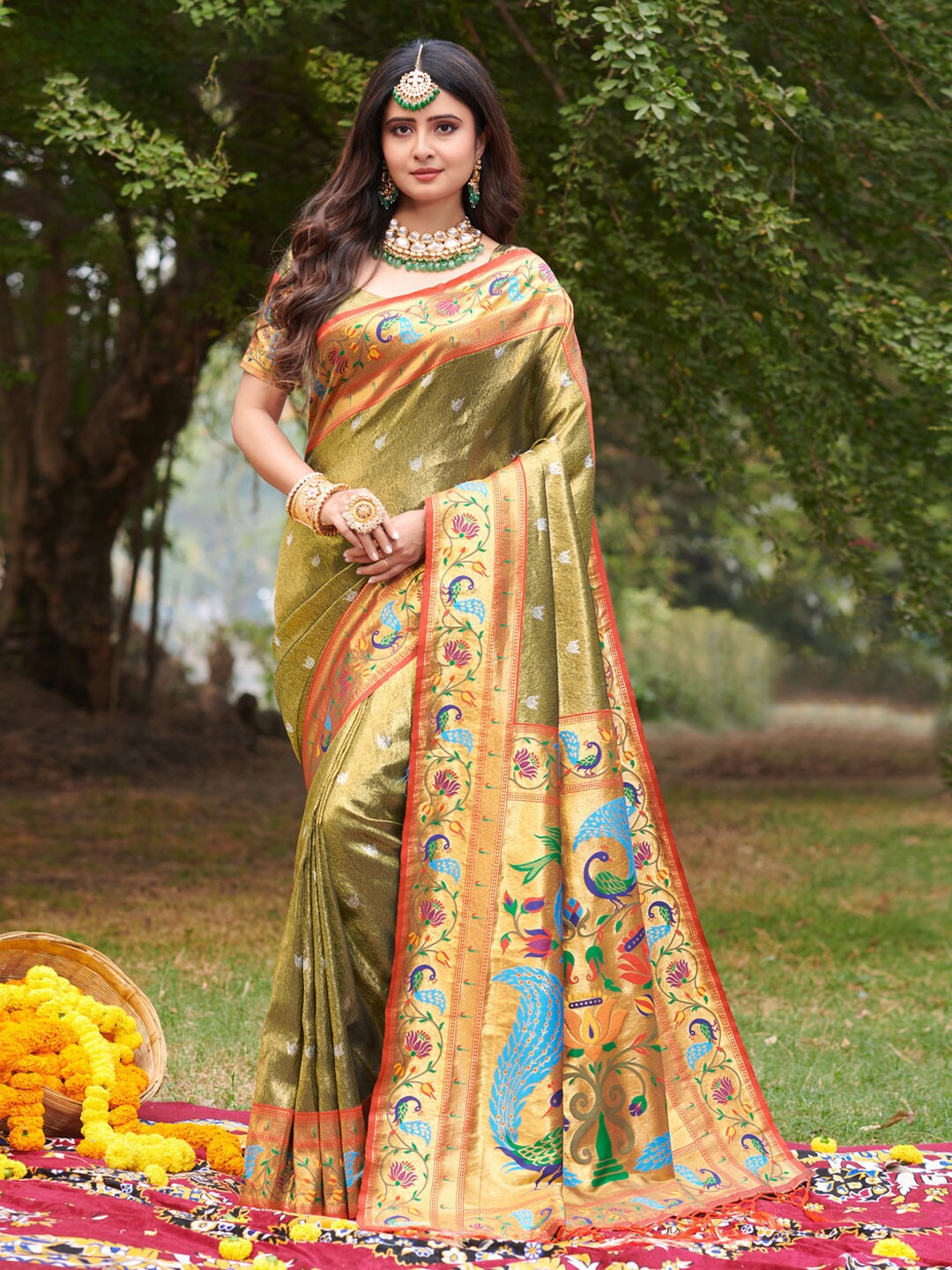 

DEVATITHI Woven Design Zari Silk Blend Paithani Saree, Green