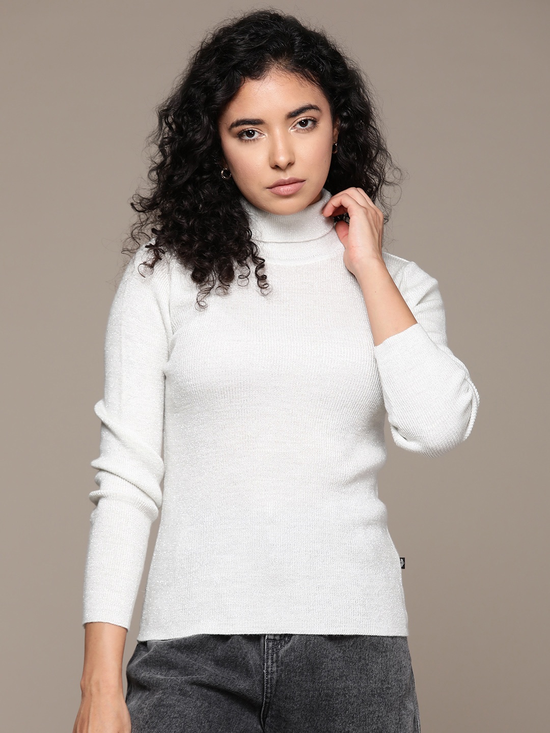 

Roadster Women Solid Pullover, Off white
