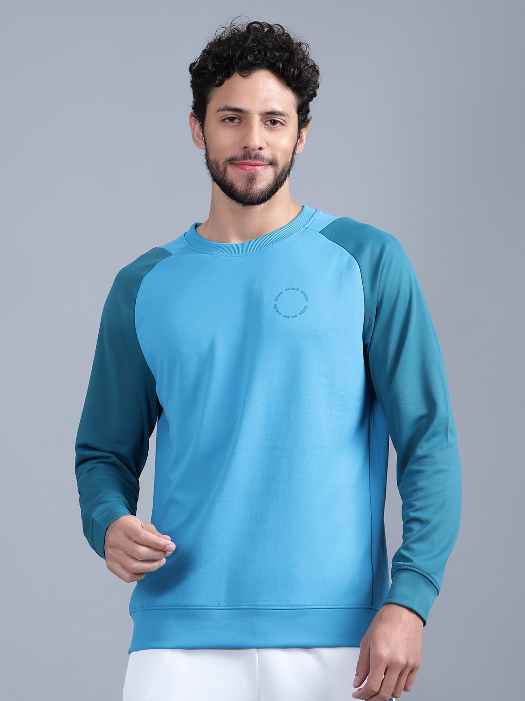 

Shiv Naresh Raglan Sleeves Rapid-Dry Sweatshirt, Blue