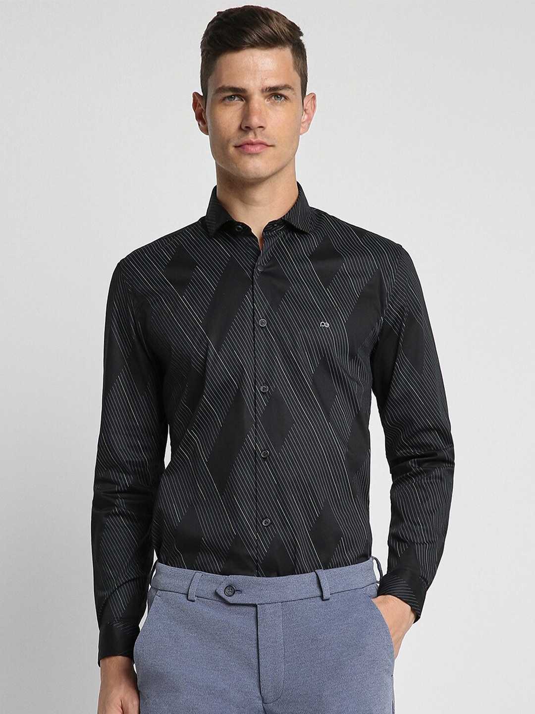

Peter England Slim Fit Geometric Printed Casual Shirt, Black