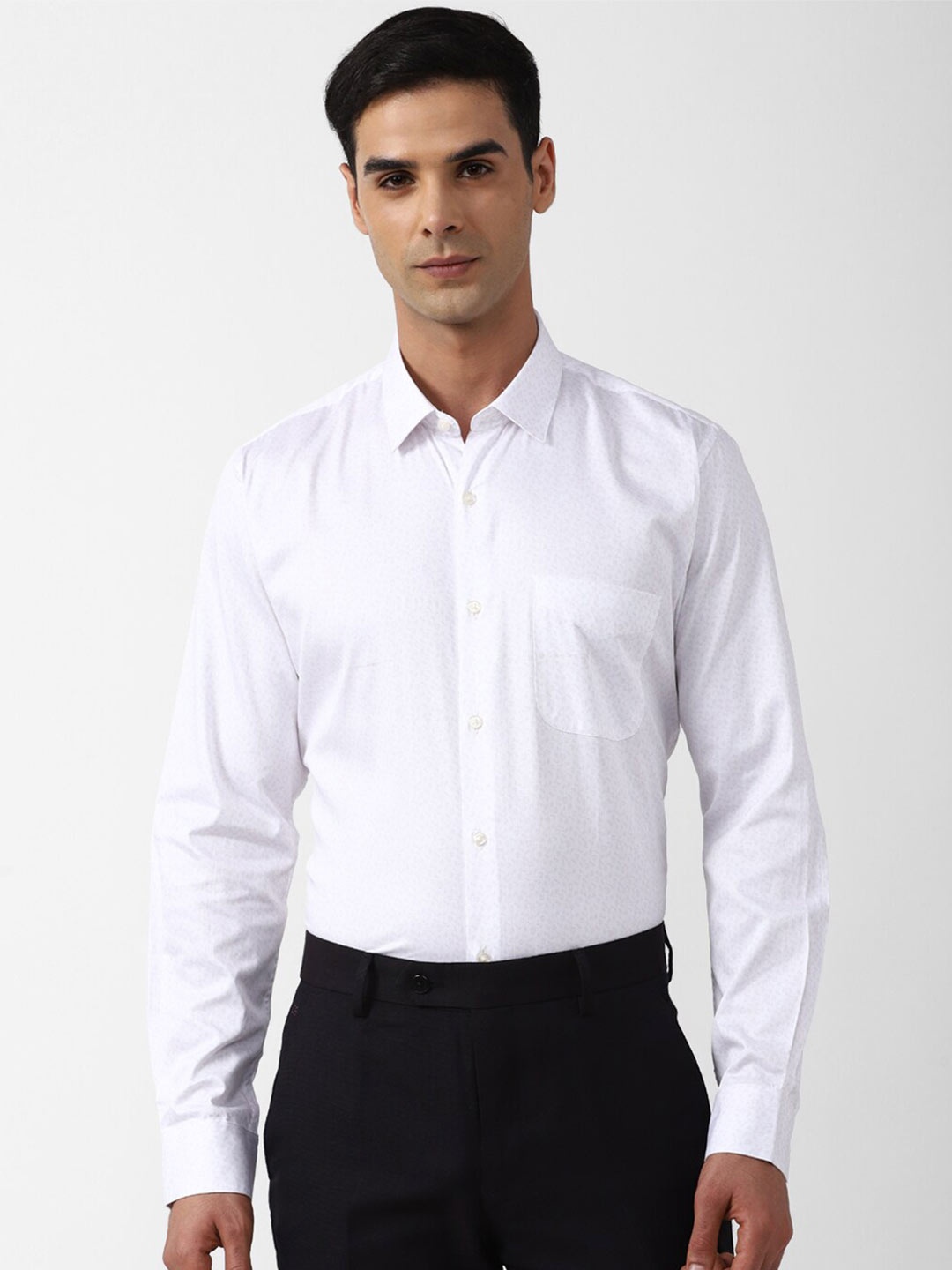

Peter England Slim Fit Spread Collar Pure Cotton Formal Shirt, White