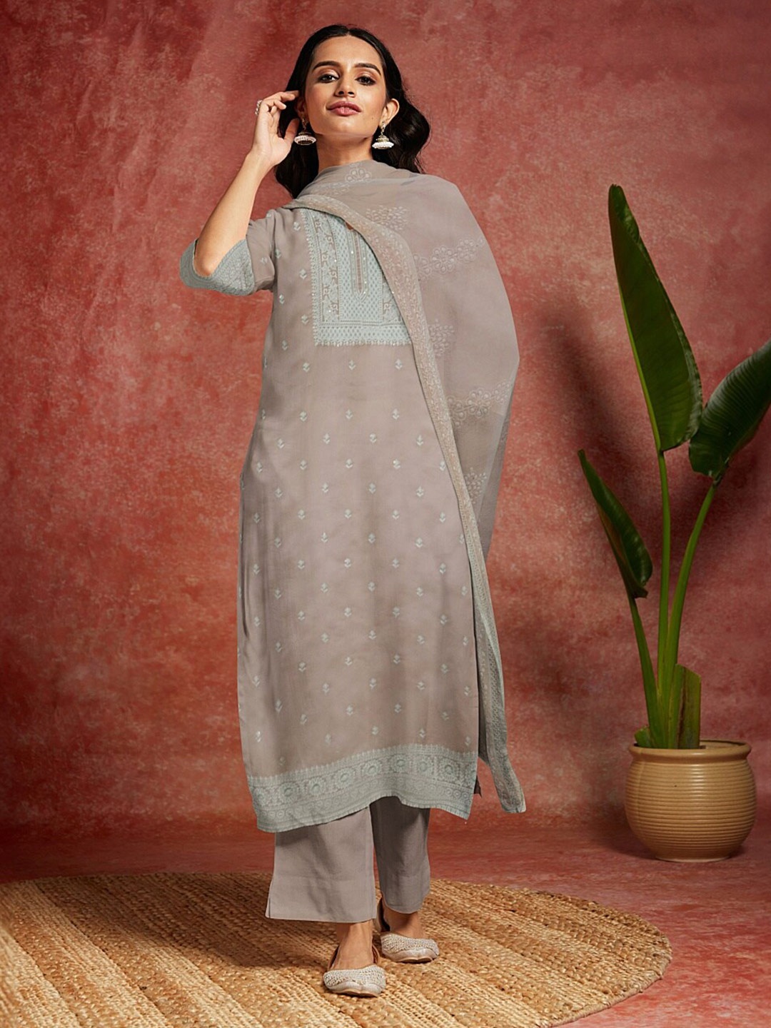 

Libas Grey Ethnic Motifs Embroidered Organza Unstitched Dress Material