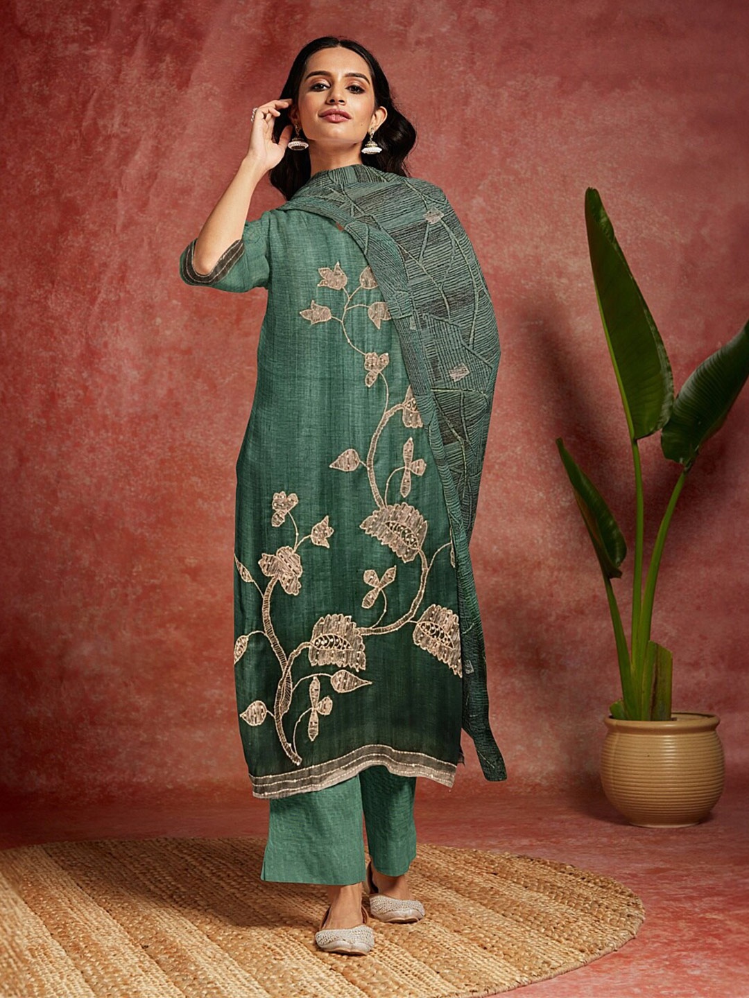 

Libas Floral Embroidered Sequinned Unstitched Dress Material, Green