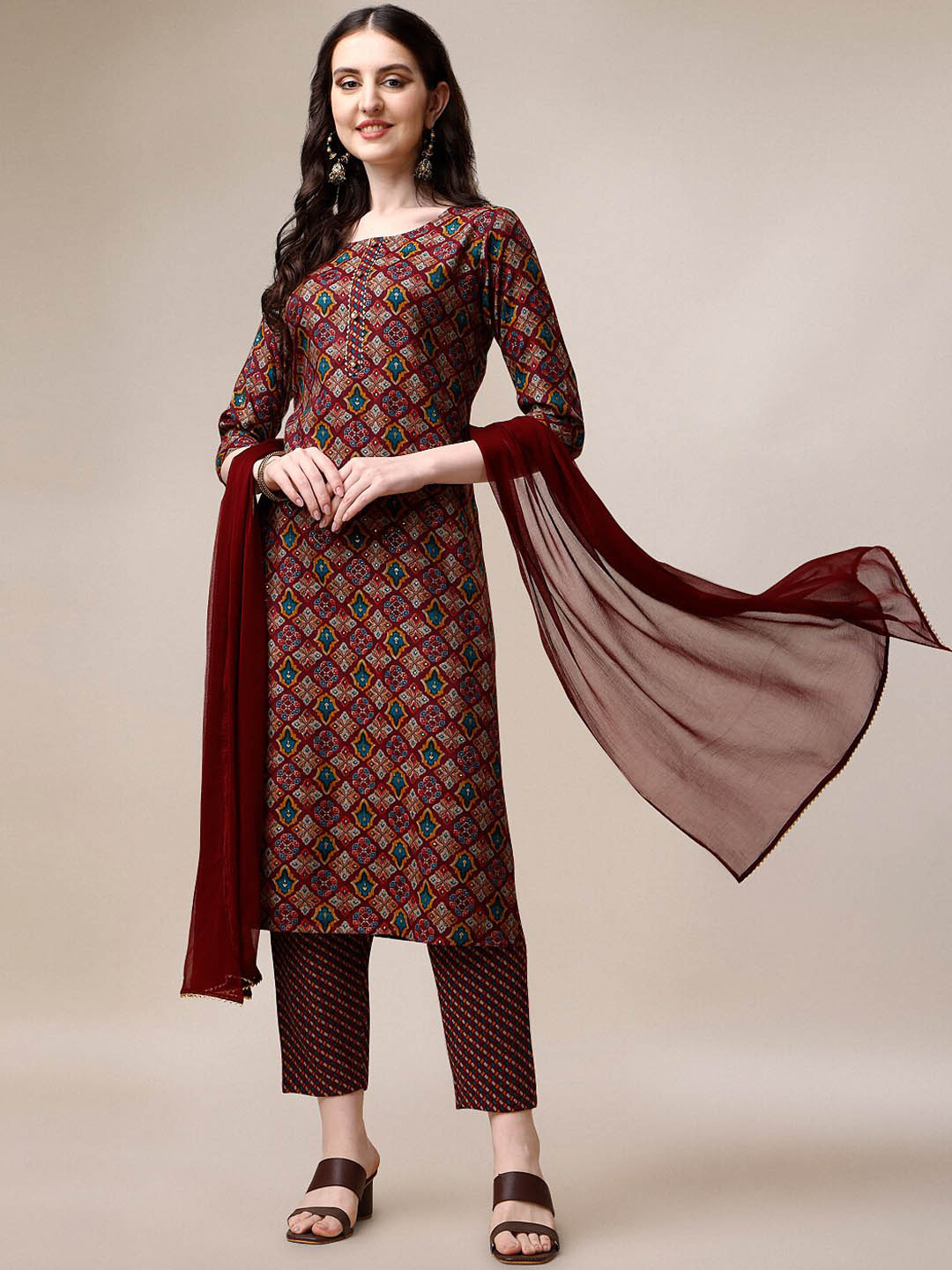 

KALINI Ethnic Motifs Printed Regular Gotta Patti Kurta With Trousers & Dupatta, Maroon