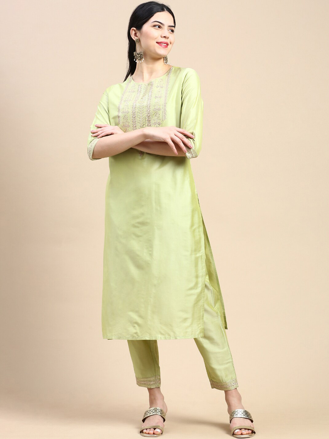 

Styli Regular Thread Work Kurta with Trousers, Green
