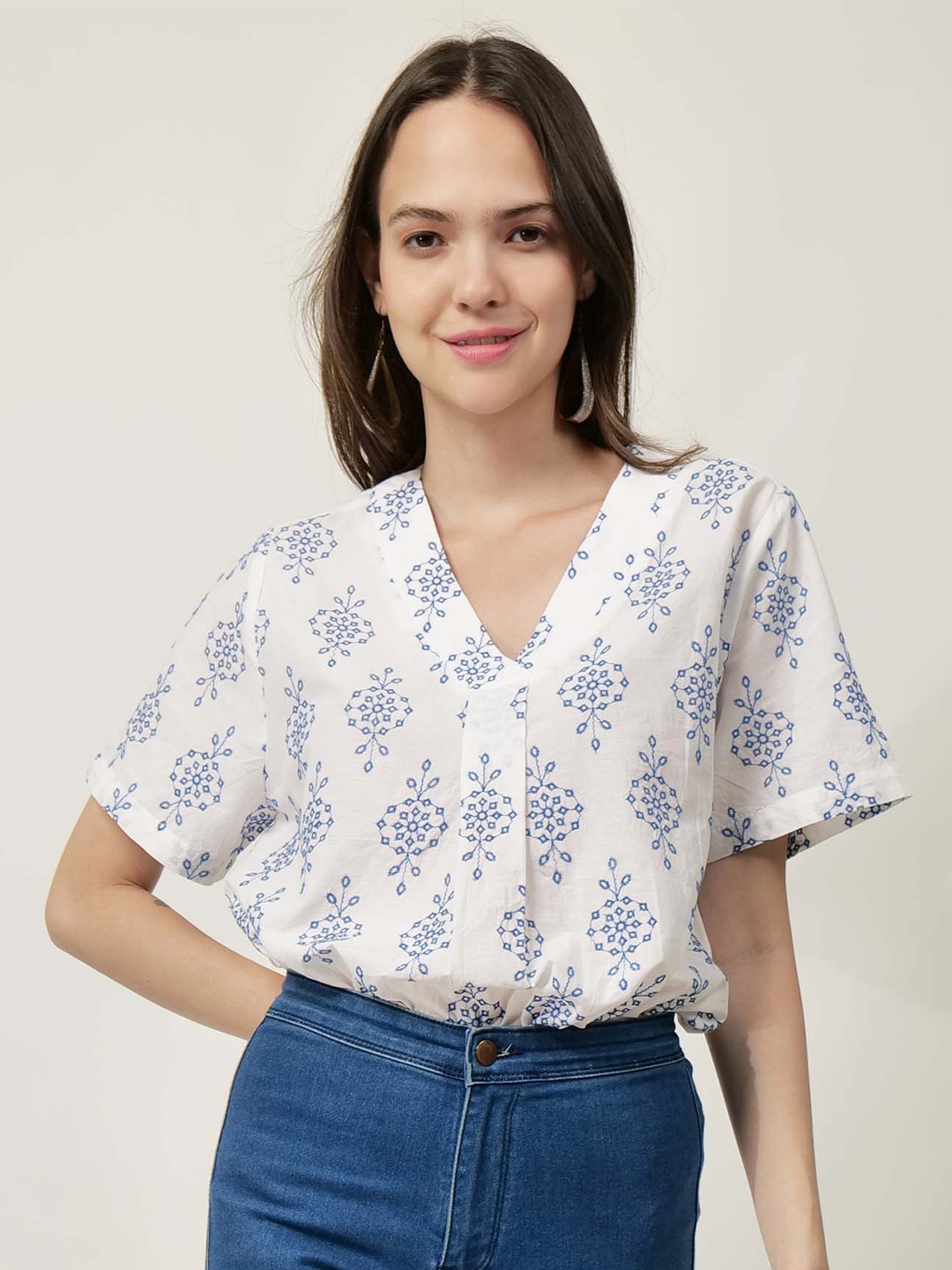 

DRIRO Floral Printed Flared Sleeves Pure Cotton Top, White