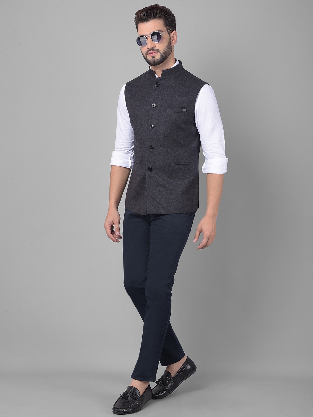 

Crimsoune Club Solid Mandarin Collar Woven Nehru Jacket, Black