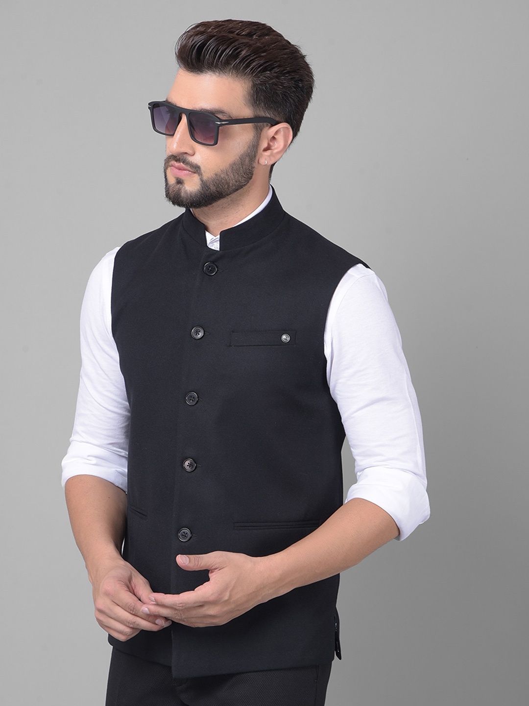 

Crimsoune Club Mandarin collar Sleeveless Nehru Jacket, Black