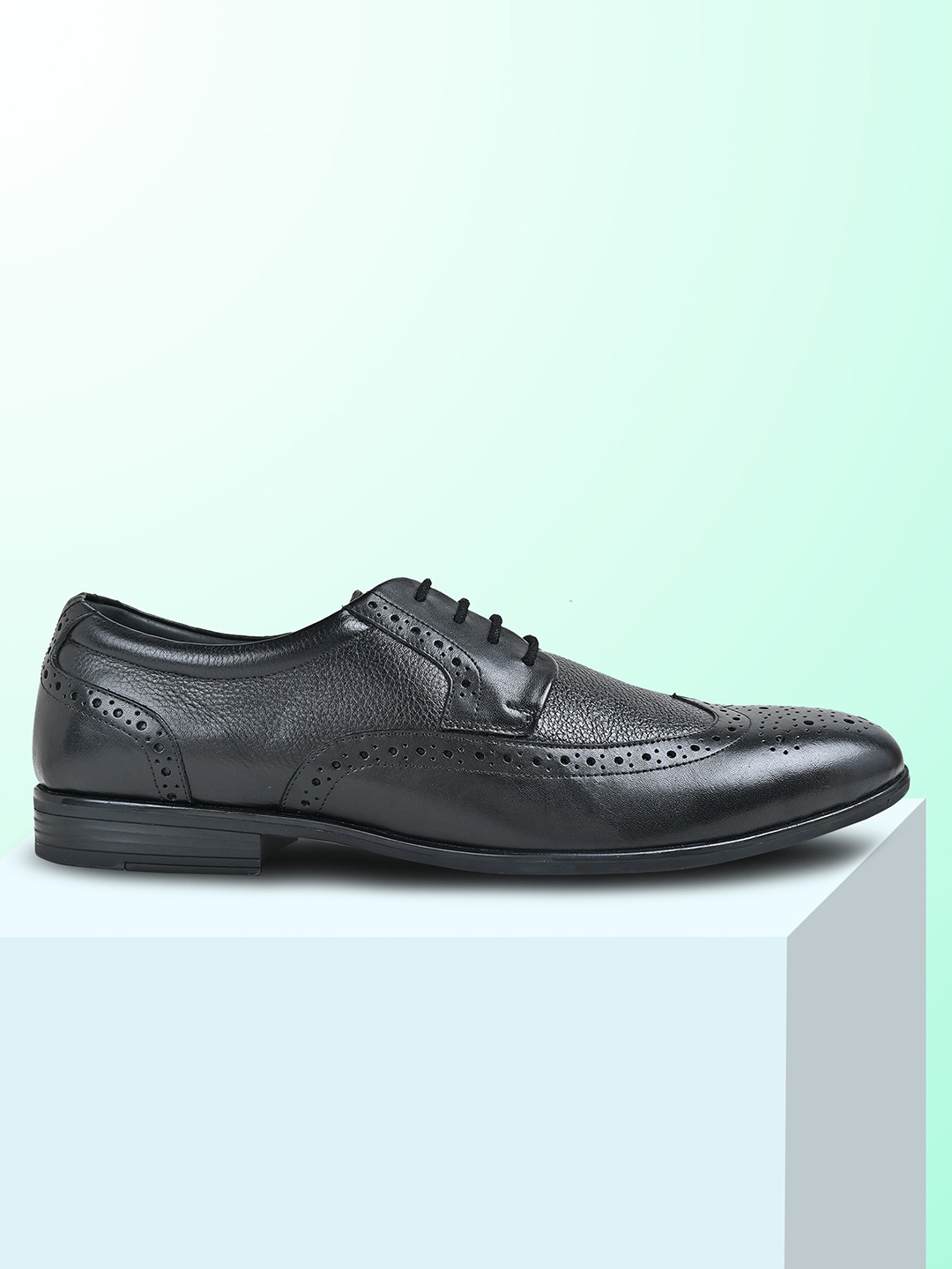 

Regal Men Textured Leather Formal Brogues, Black