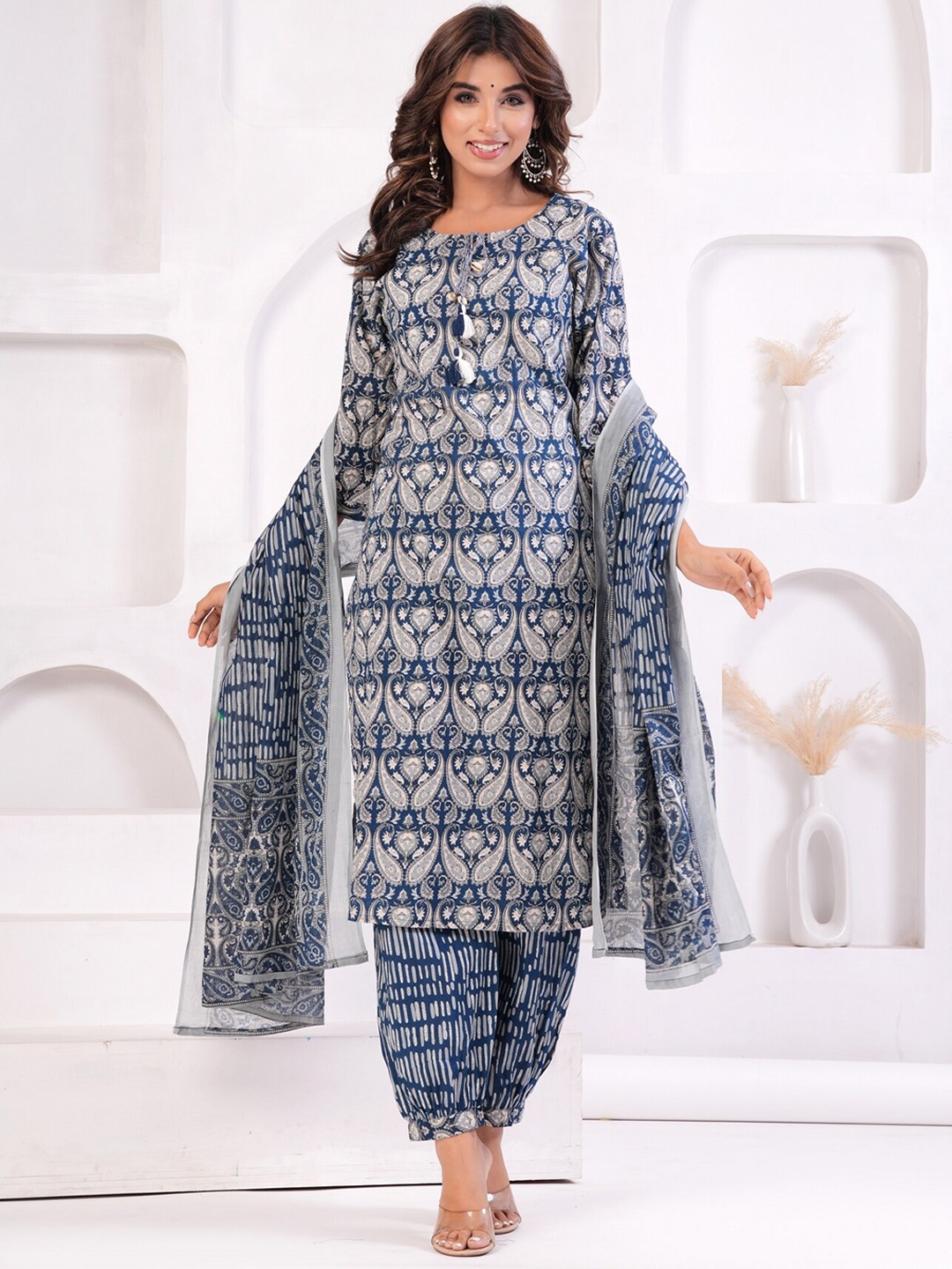 

EtnicaWear Paisley Printed Regular Pure Cotton Kurta with Salwar & Dupatta, Blue