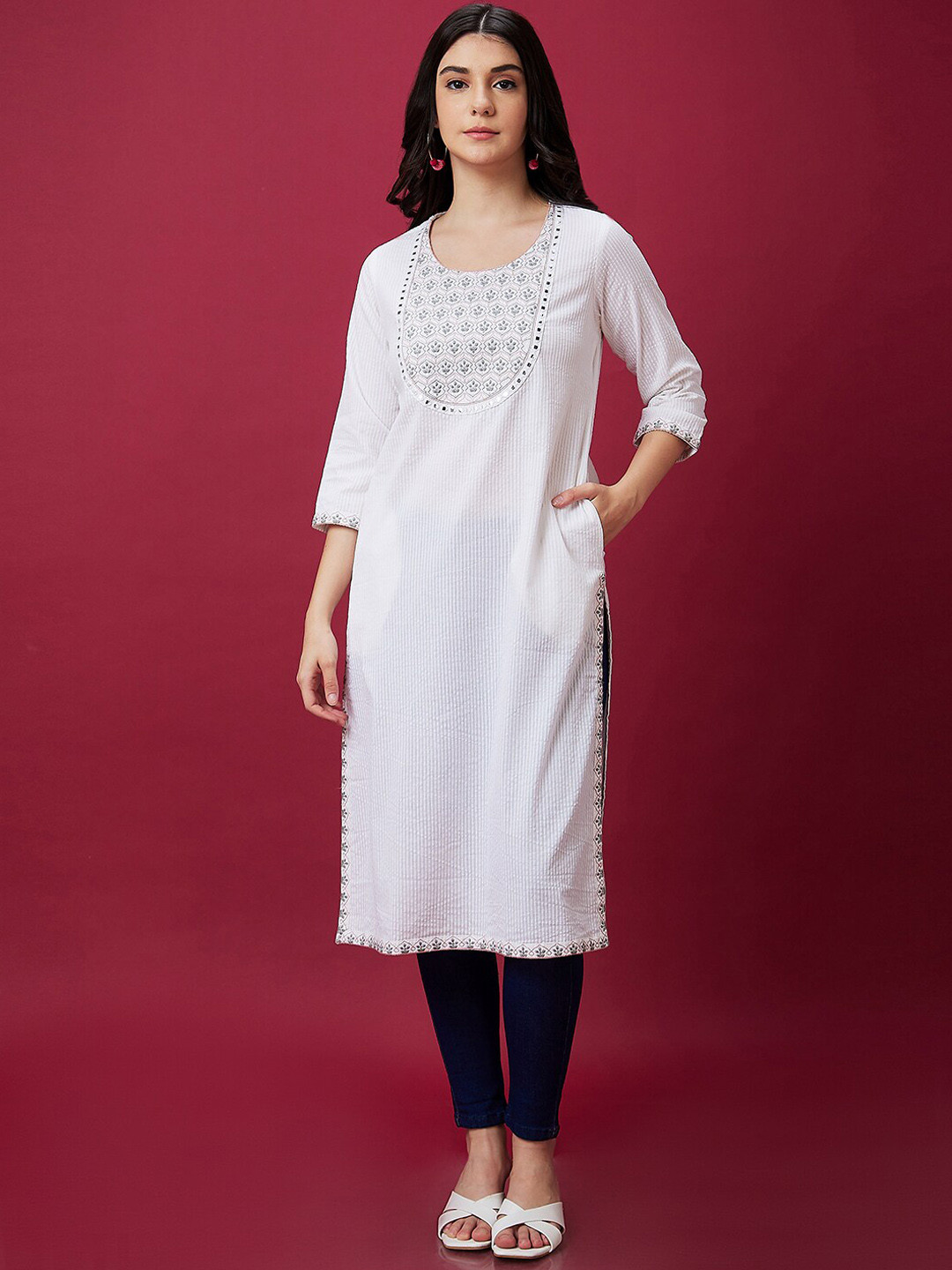 

Globus White Ethnic Motifs Embroidered Mirror Work Cotton Kurta
