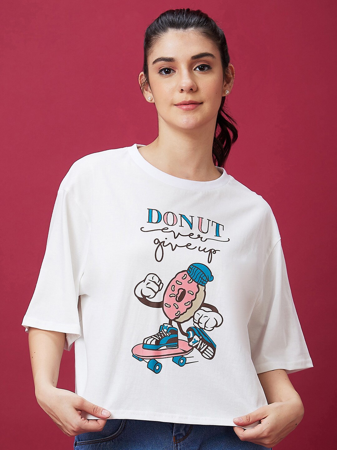 

Globus Typography Printed Oversized Drop-Shoulder Sleeves Pure Cotton Boxy T-shirt, Off white