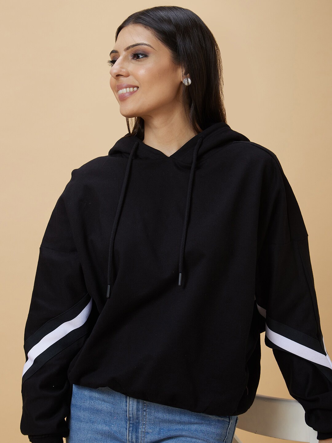 

Globus Black Hooded Sweatshirt