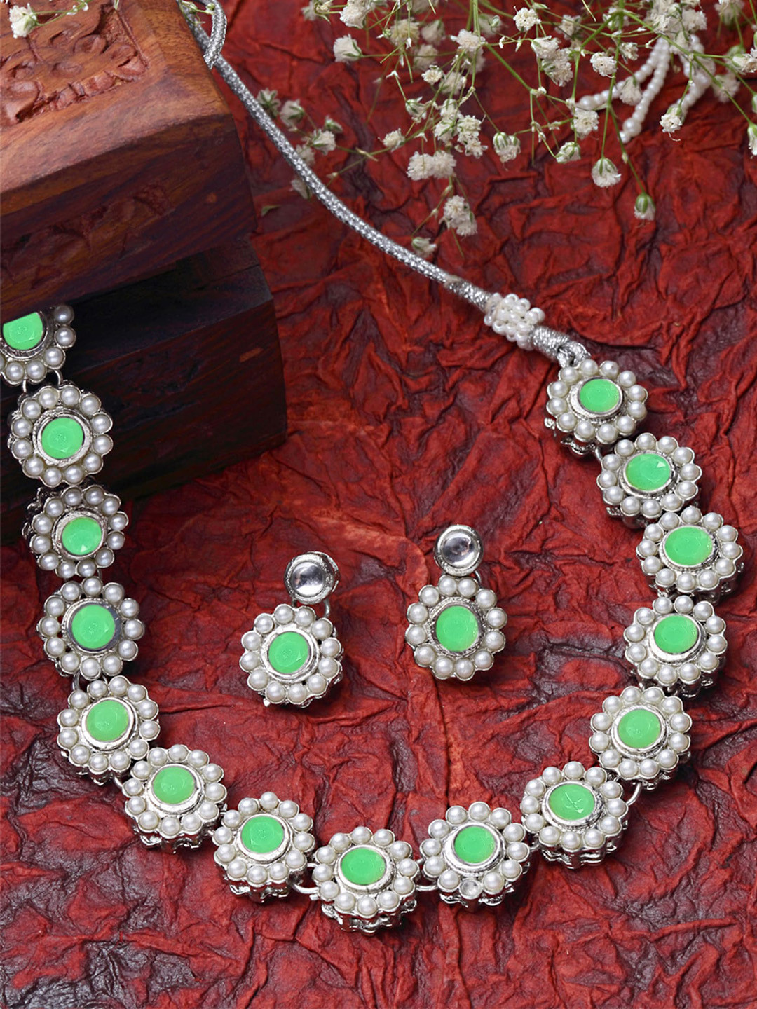 

KARATCART Silver-Plated Kundan-Studded Jewellery Set, Lime green