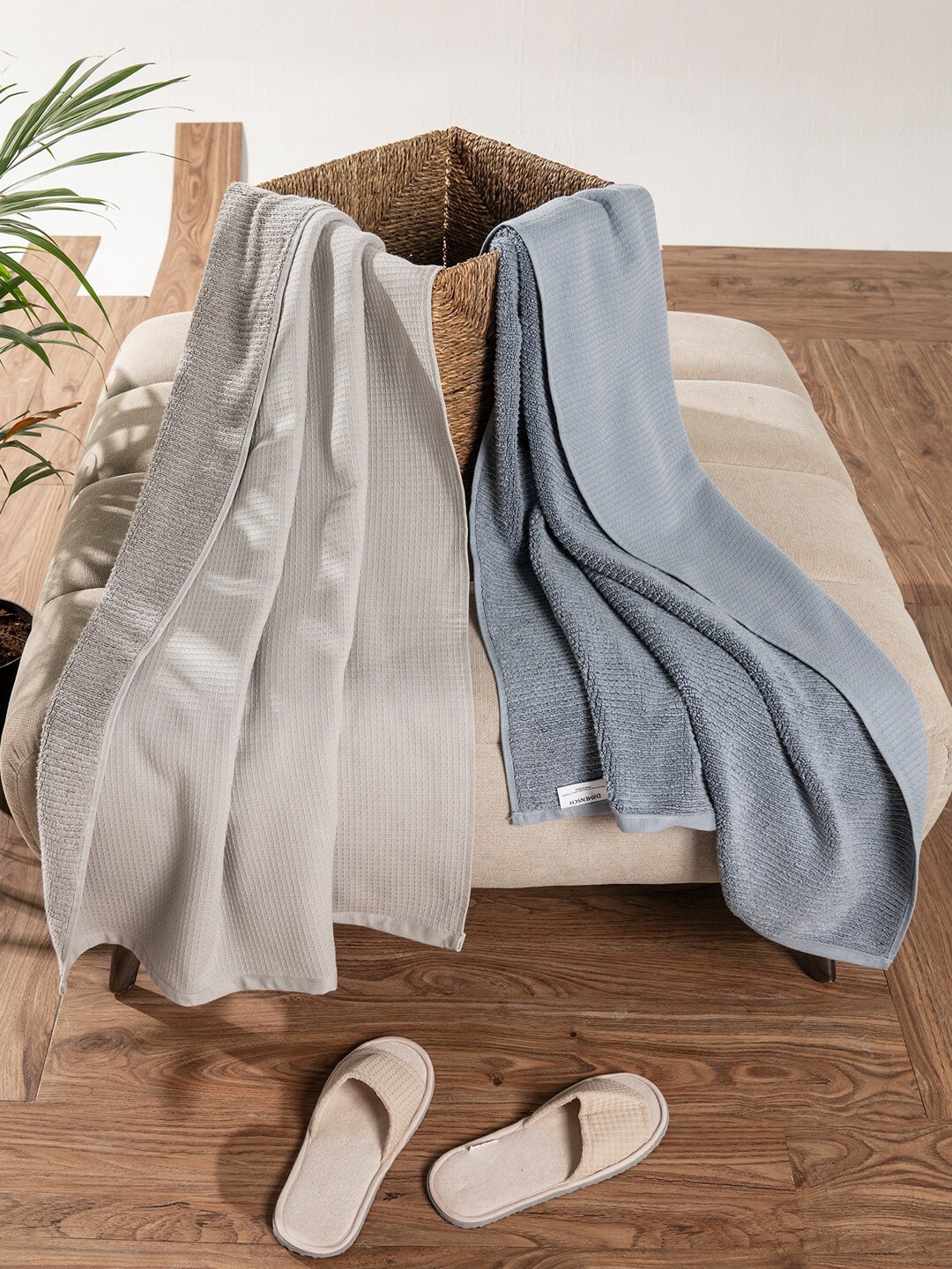 

DAMENSCH 2Pc Earthy Blue & Fog Grey Waffle Plush Cotton 600GSM & Terry Texture BathTowels