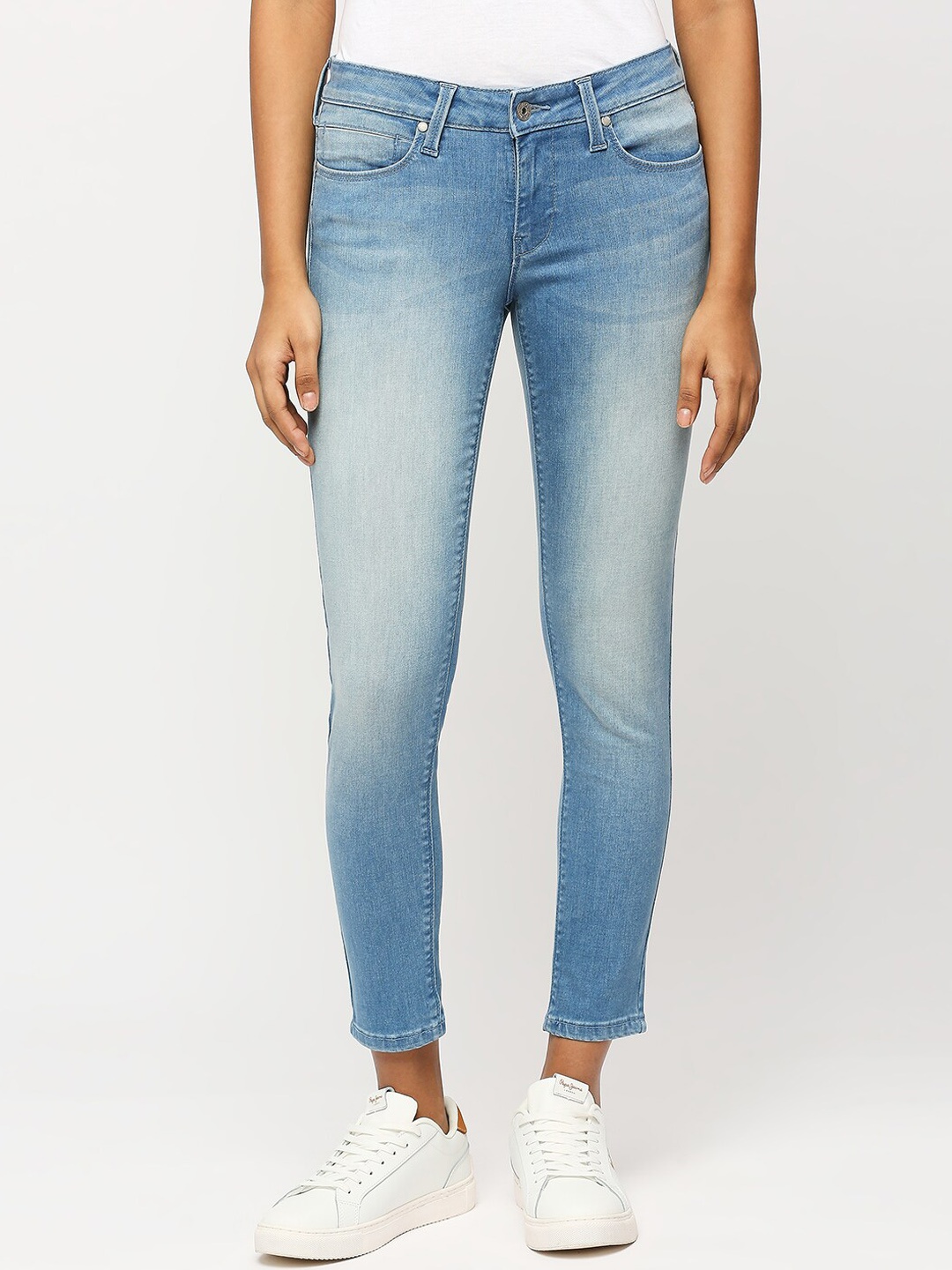 

Pepe Jeans Women Skinny Fit Clean Look Stretchable Jeans, Blue