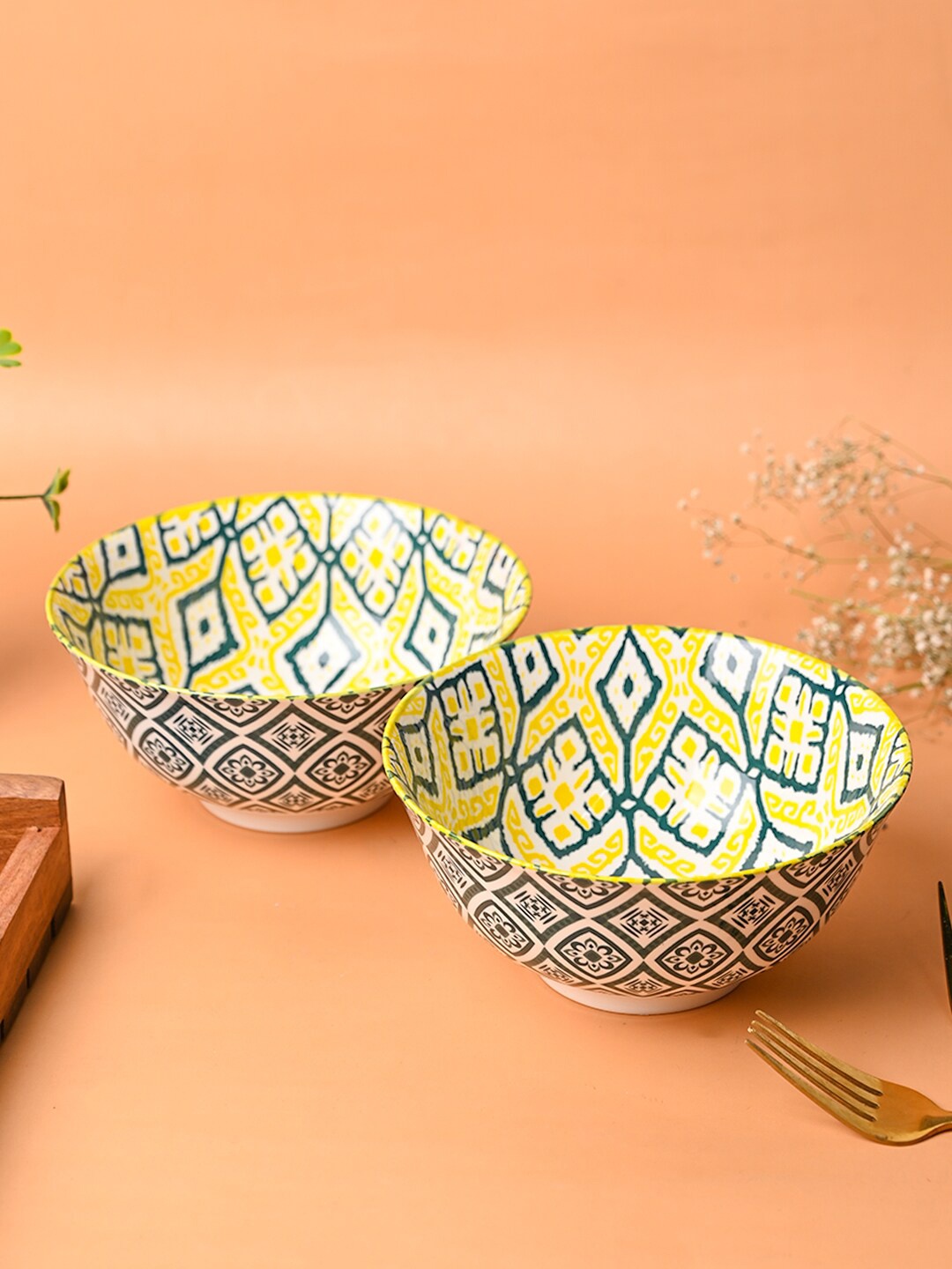 

MARKET99 Yellow & Blue 2 Pieces Printed Ceramic Serving Bowls - 650 ML Each