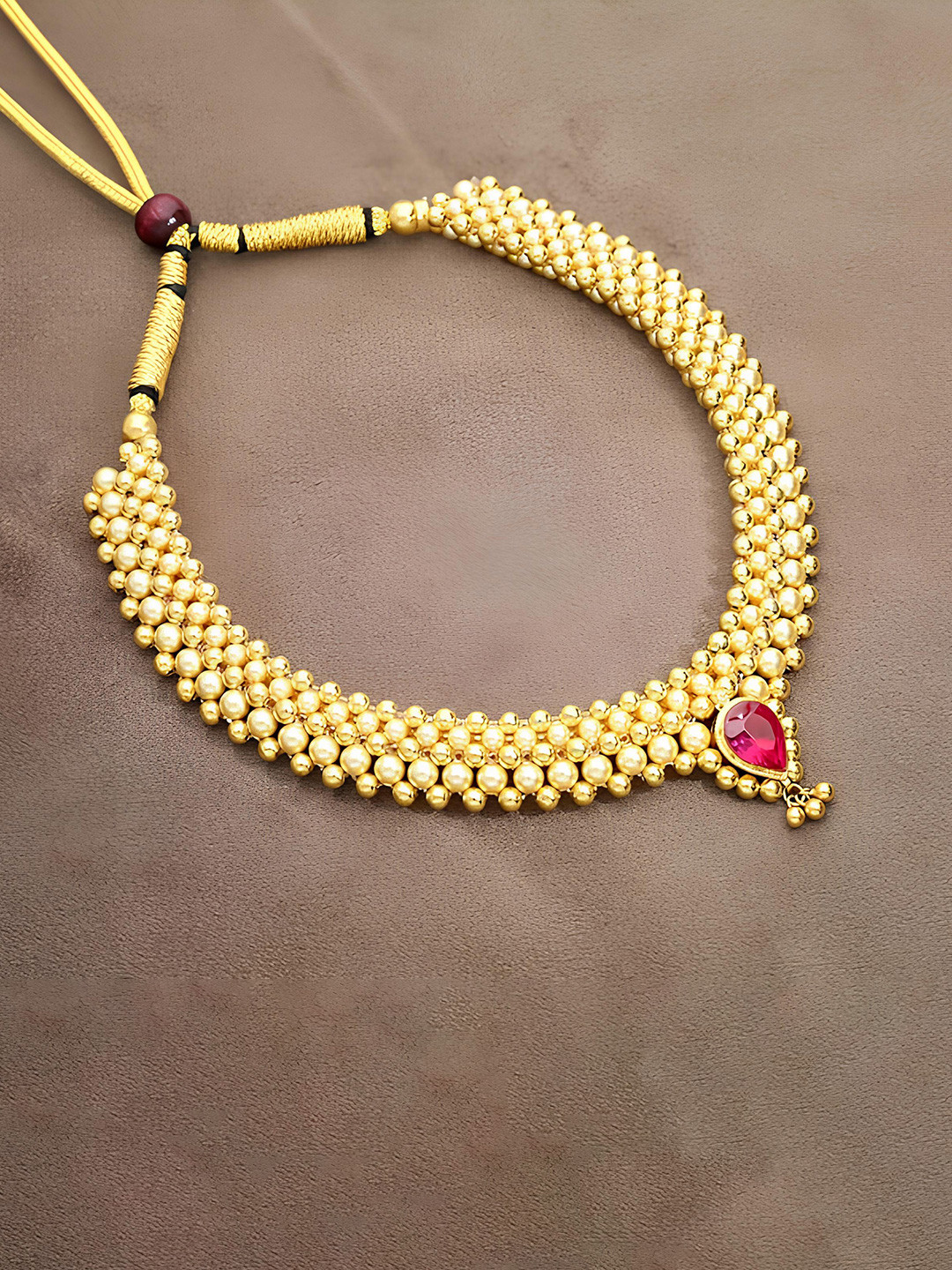 

KARISHMA KREATIONS Gold-Plated Artificial Beads Necklace