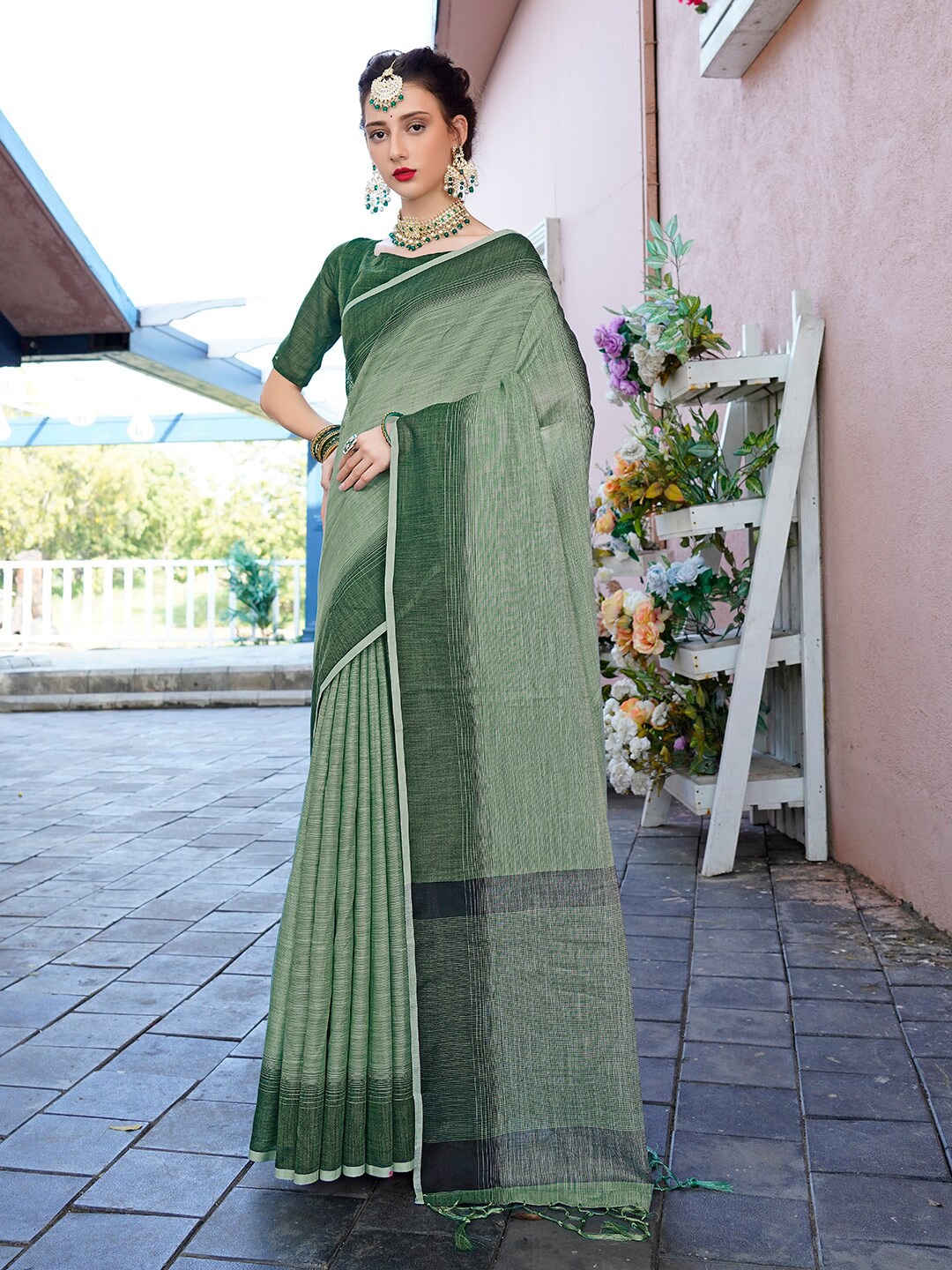 

Anouk Green Striped Pure Linen Saree