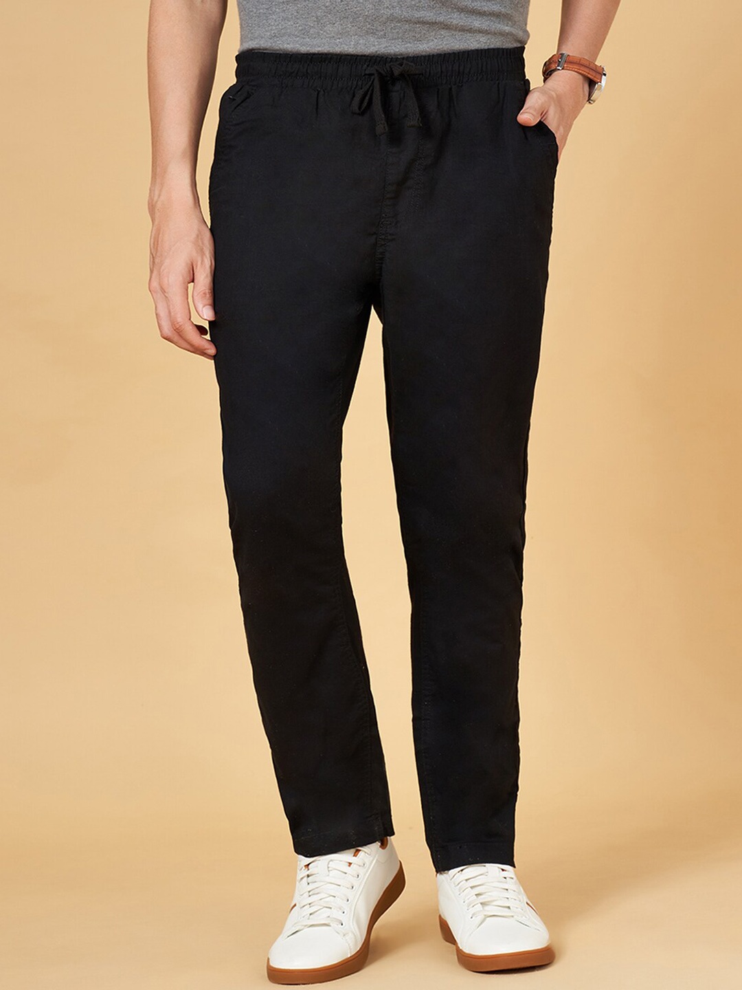 

Urban Ranger by pantaloons Men Slim Fit Cotton Track Pants, Black