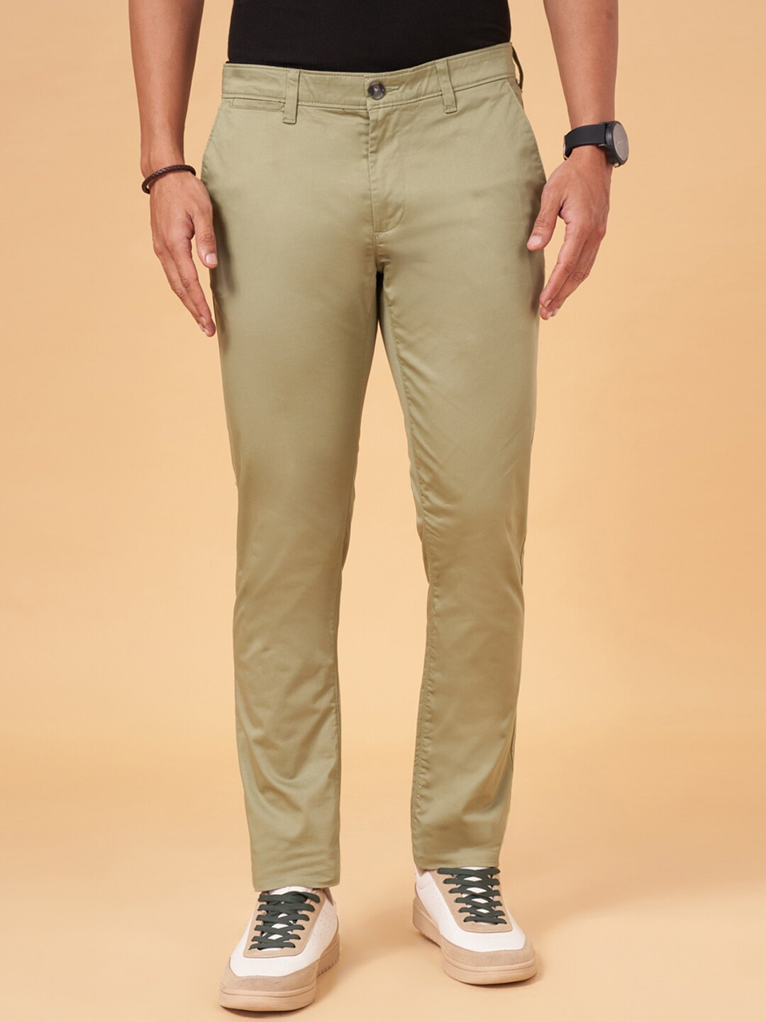 

BYFORD by Pantaloons Men Slim Fit Low-Rise Chinos Trousers, Green