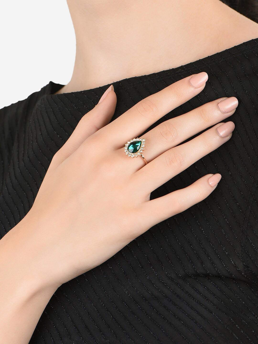 

ToniQ Gold-Plated Finger Ring