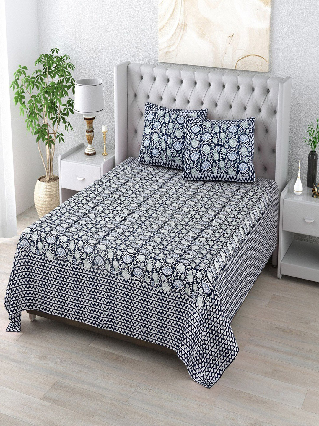 

Bombay Spreads Blue & White Ethnic Motifs Cotton 180 TC King Bedsheet with 2 Pillow Covers