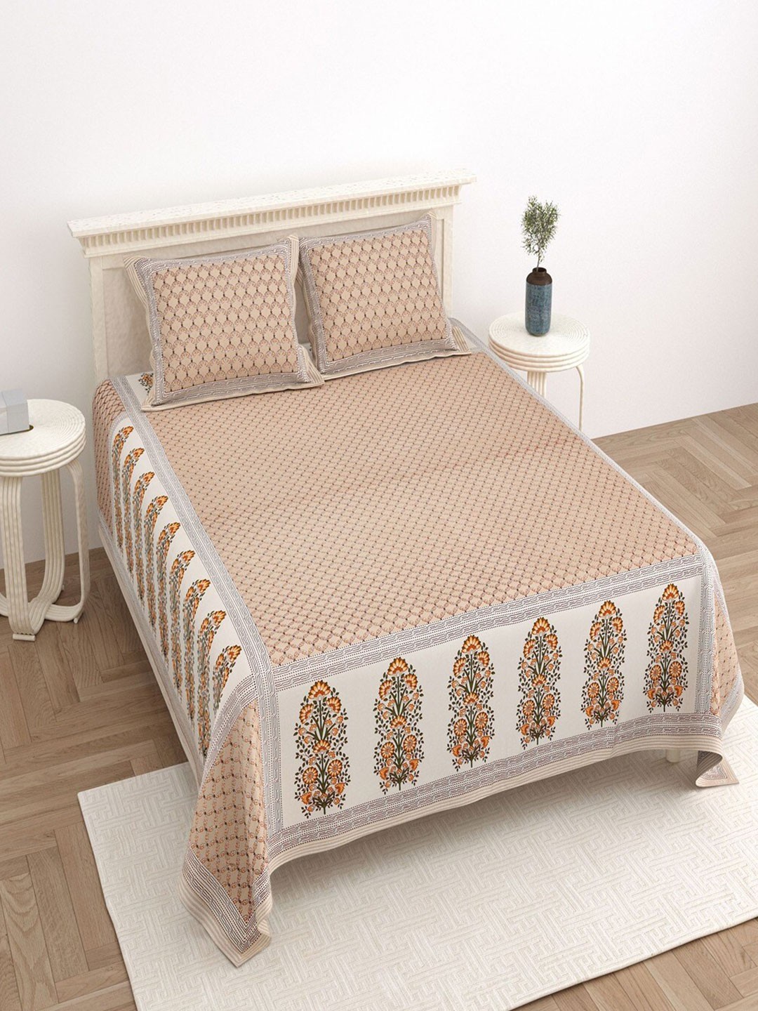 

Bombay Spreads Beige & Orange Printed Cotton 180 TC King Bedsheet with 2 Pillow Covers
