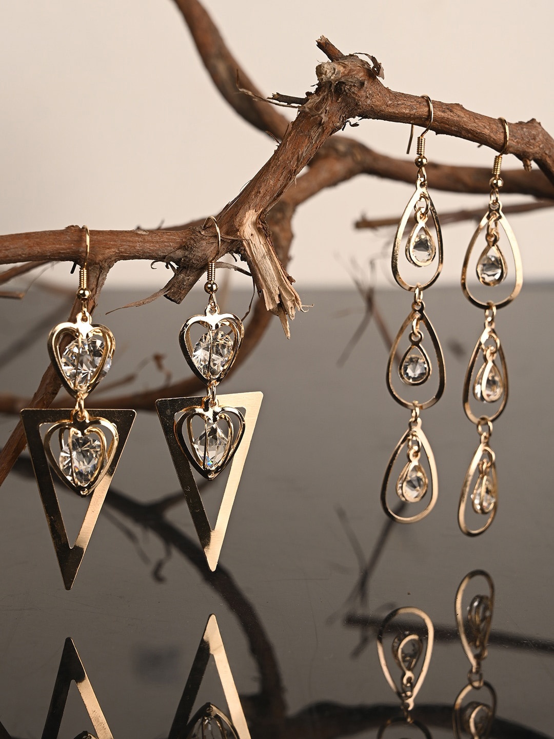 

BuckleUp Set Of 2 Gold-Plated Contemporary Drop Earrings