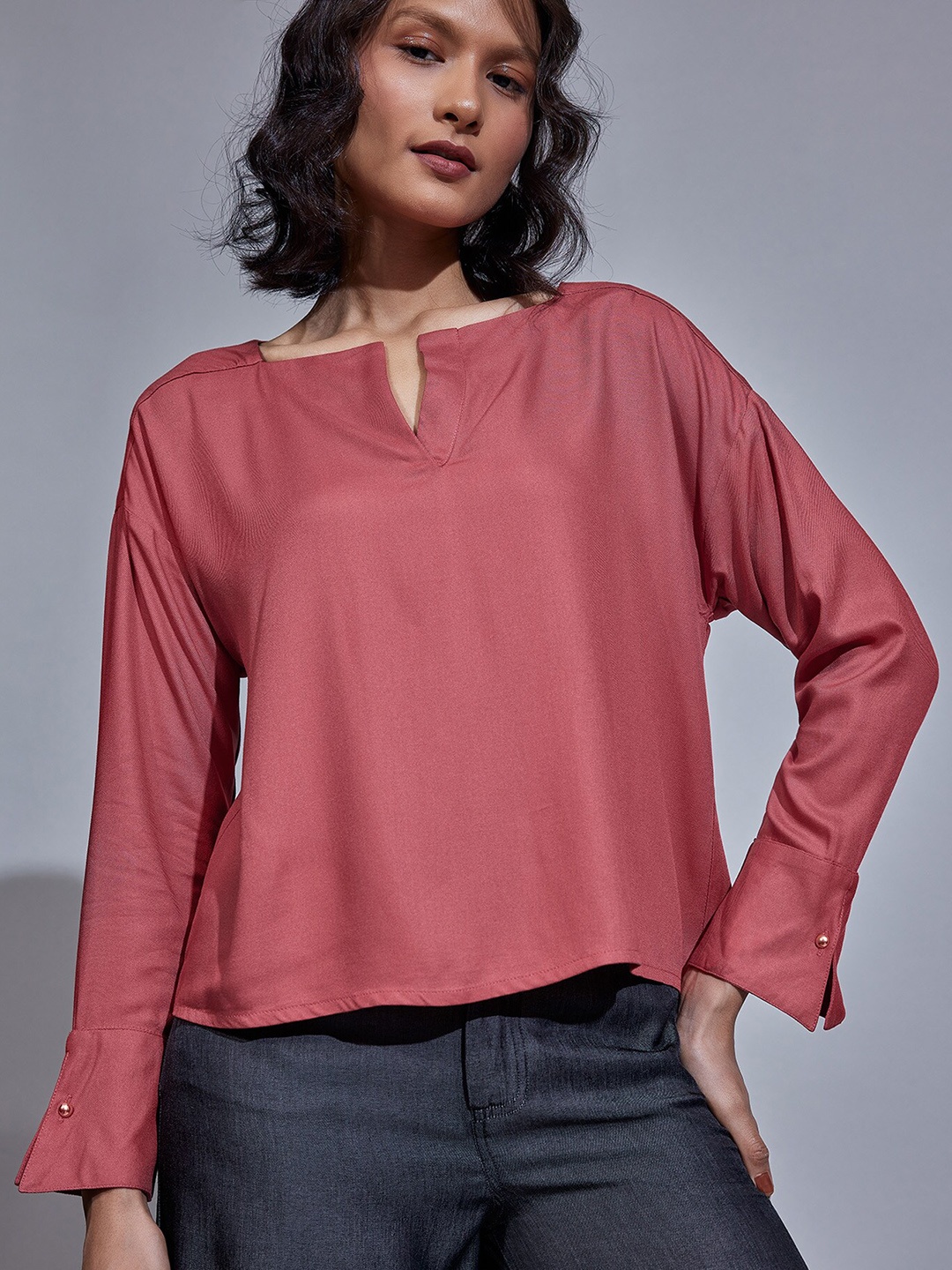 

The Label Life Round Neck Long Sleeves Top, Pink