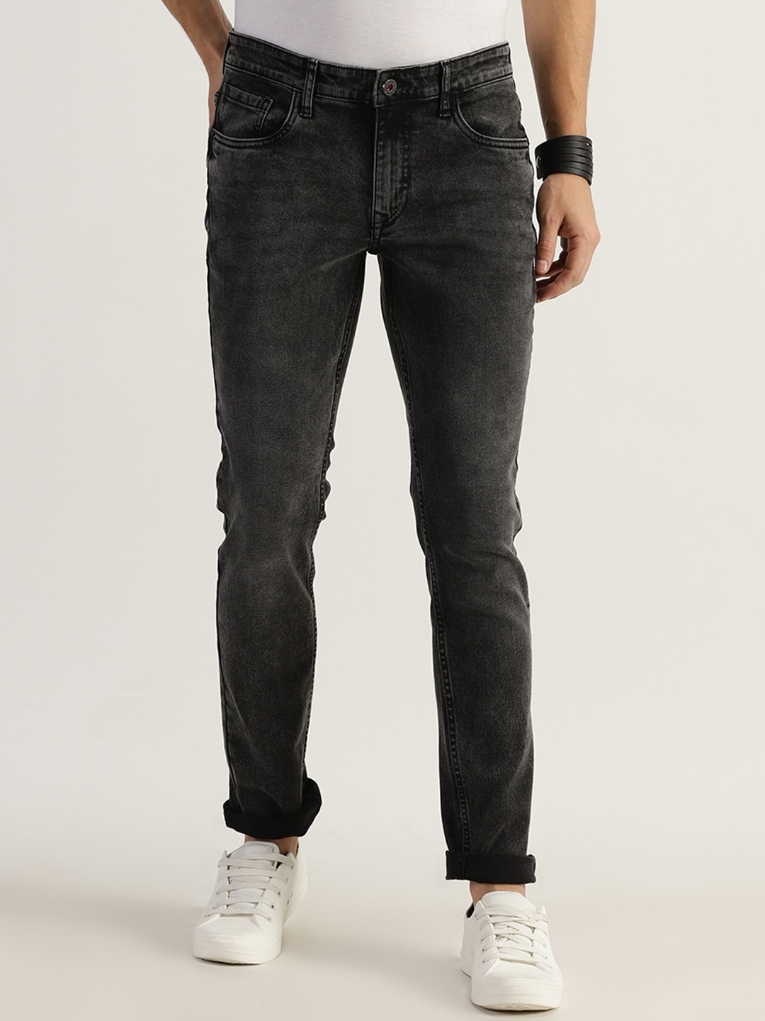 

Old Grey Men Mid-Rise Clean Look Light Fade Cotton Jeans, Black