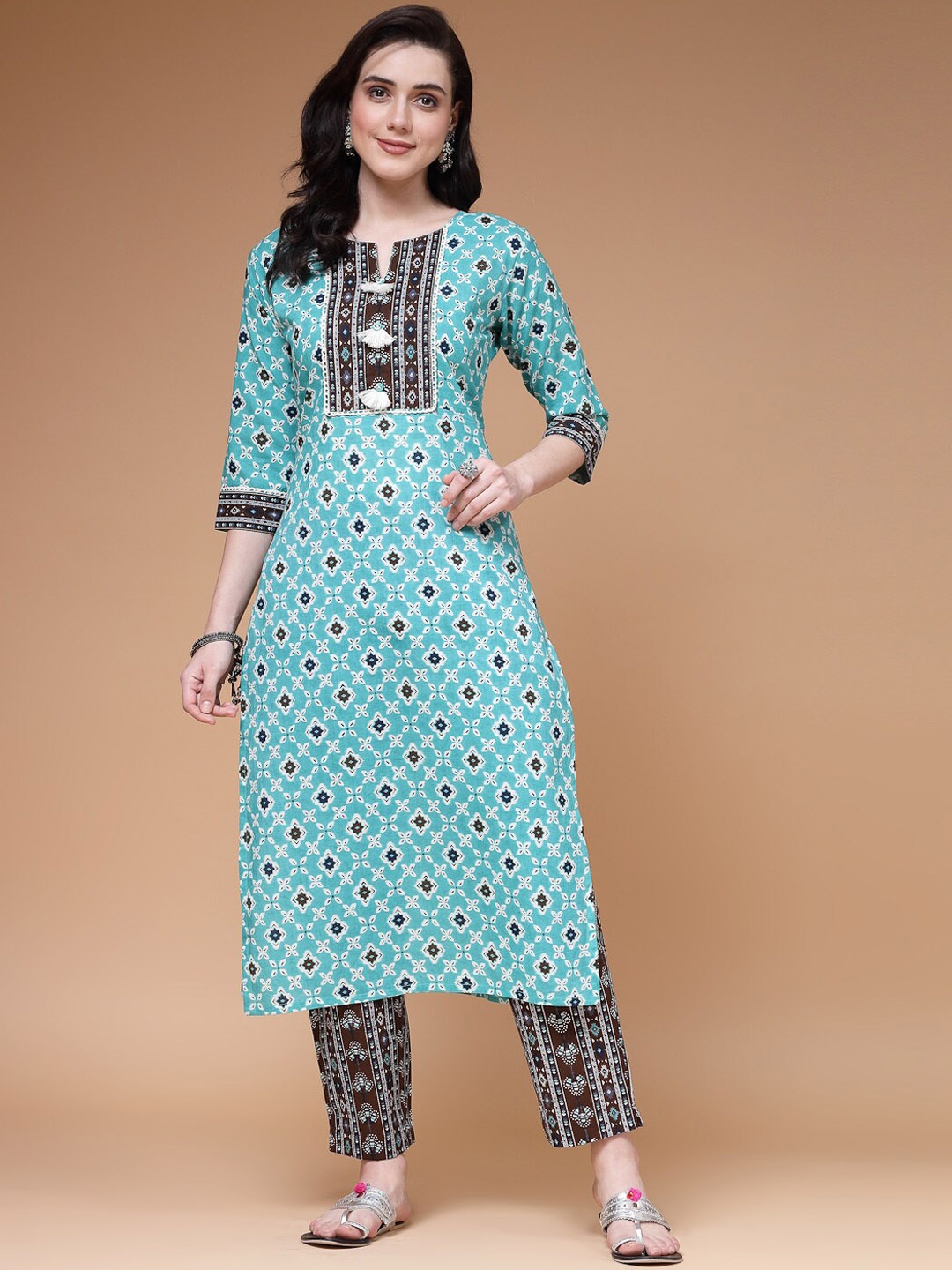 

Indibelle Ethnic Motif Printed Regular Pure Cotton Straight Kurta with Trousers, Teal