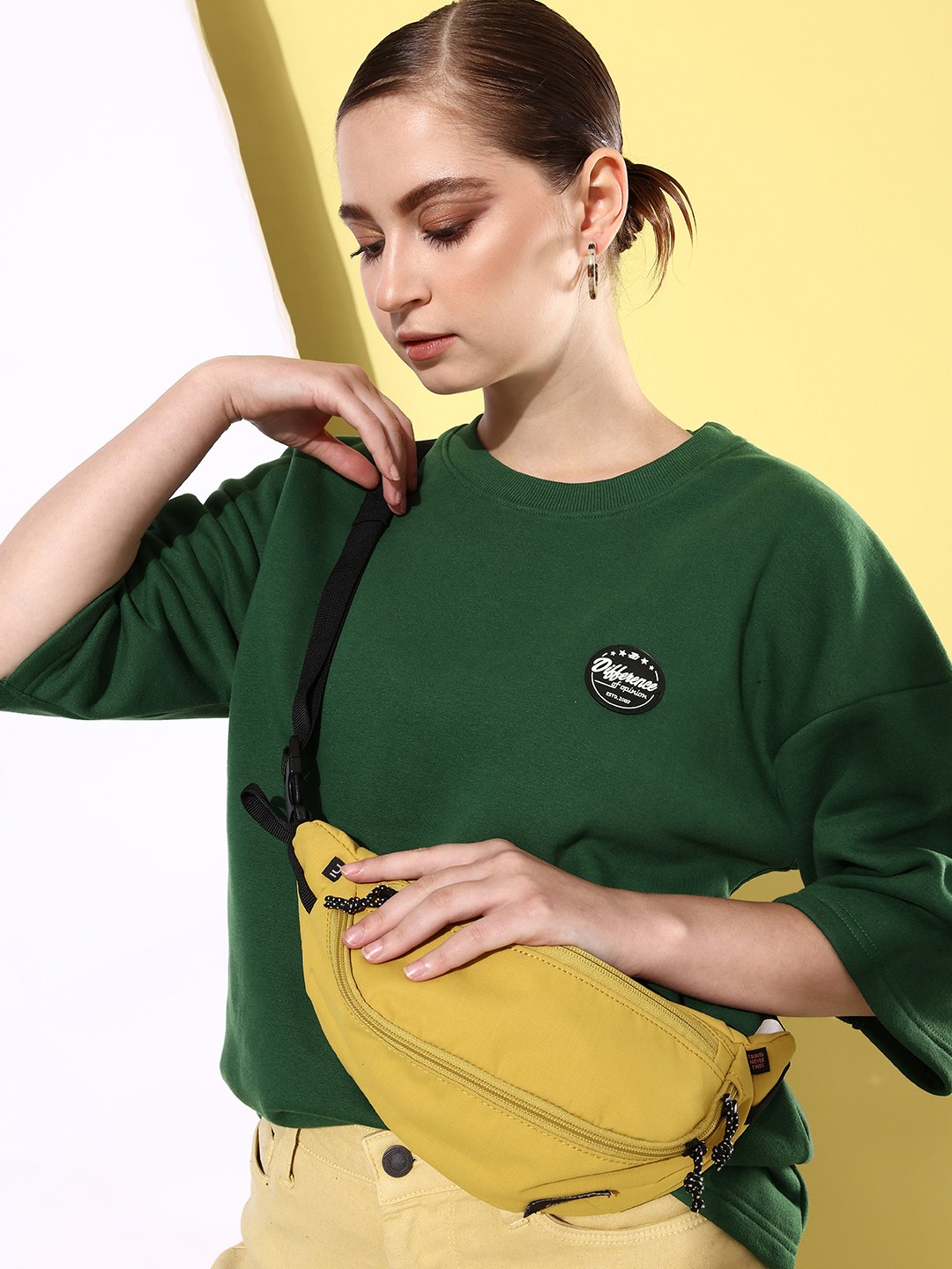

Difference of Opinion Women Solid Sweatshirt, Green