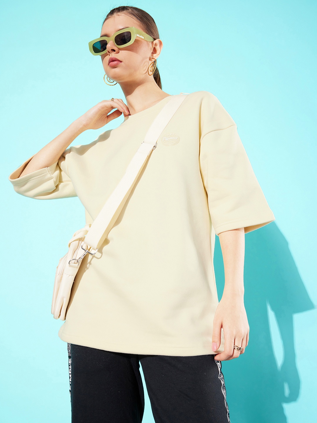 

Difference of Opinion Women Solid Sweatshirt, Off white