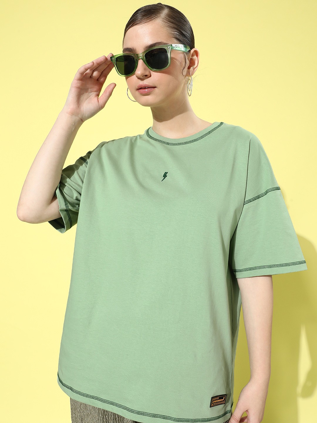 

Stormborn Women Solid Drop-Shoulder Sleeves Oversized T-shirt, Green