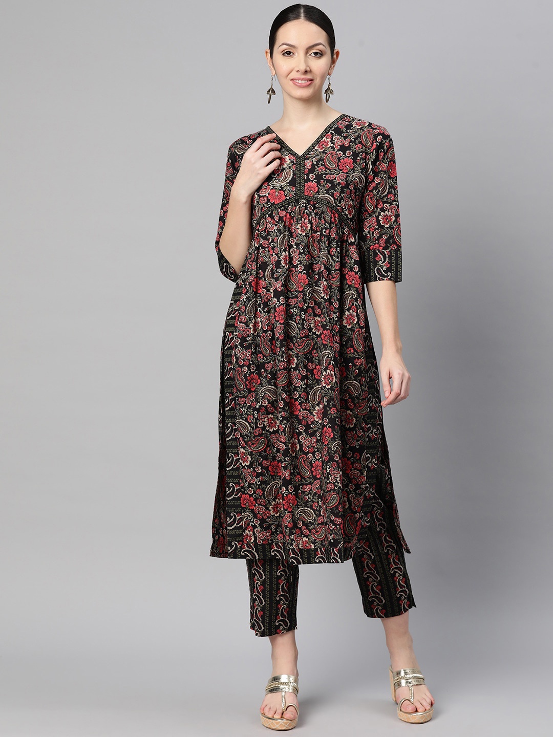 

Indibelle Paisley Printed V-Neck Empire Cotton Kurta, Black