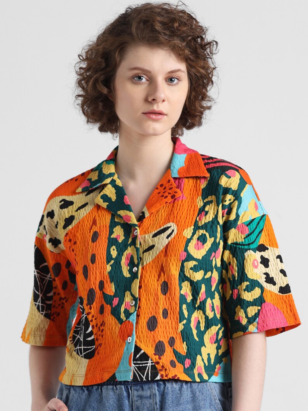 

ONLY Boxy Abstract Printed Crop Casual Shirt, Orange