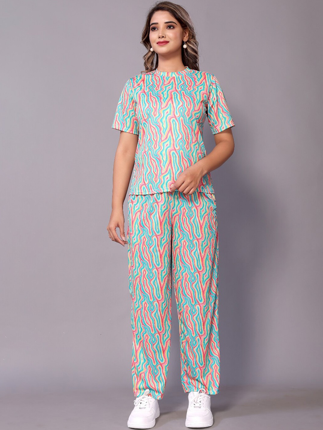 

WESTHOOD Printed Round Neck T-Shirt With Trousers, Blue