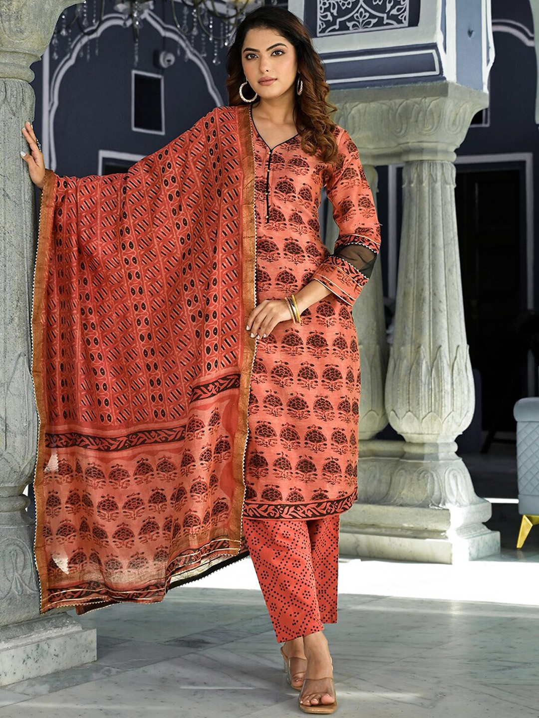 

Divena Ethnic Motifs Printed Chanderi Silk Kurta With Trousers & Dupatta, Maroon