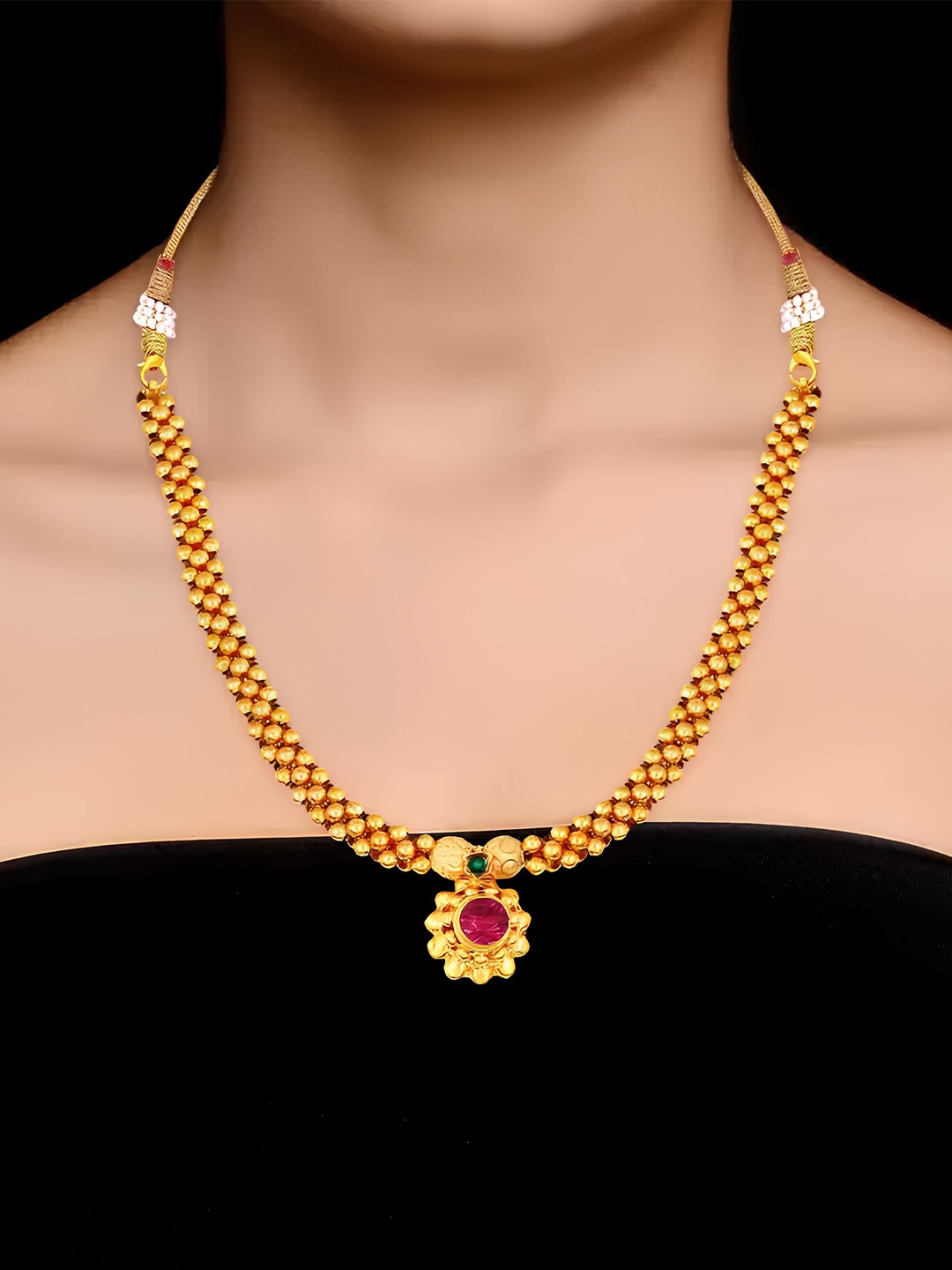 

KARISHMA KREATIONS Gold-Plated Stone-Studded Necklace
