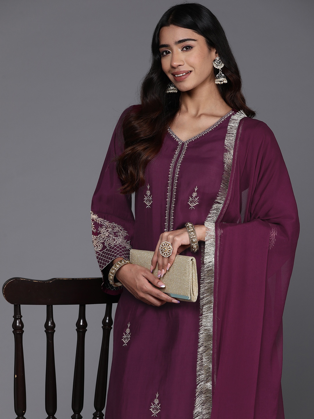 

Varanga Women Ethnic Motifs Embroidered Regular Kurta with Trousers & Dupatta, Maroon