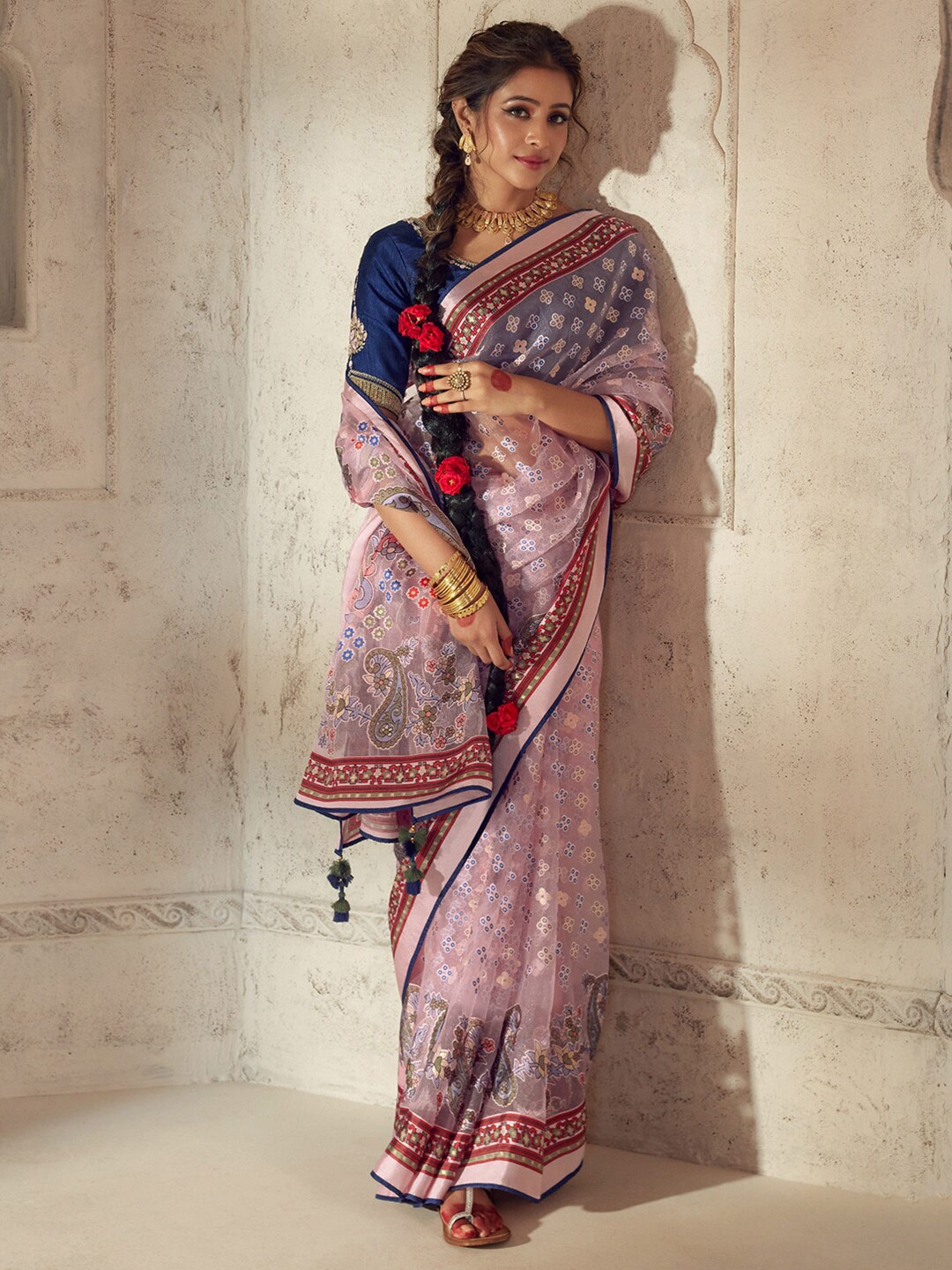 

Mitera Mauve & Blue Ethnic Motifs Printed Saree